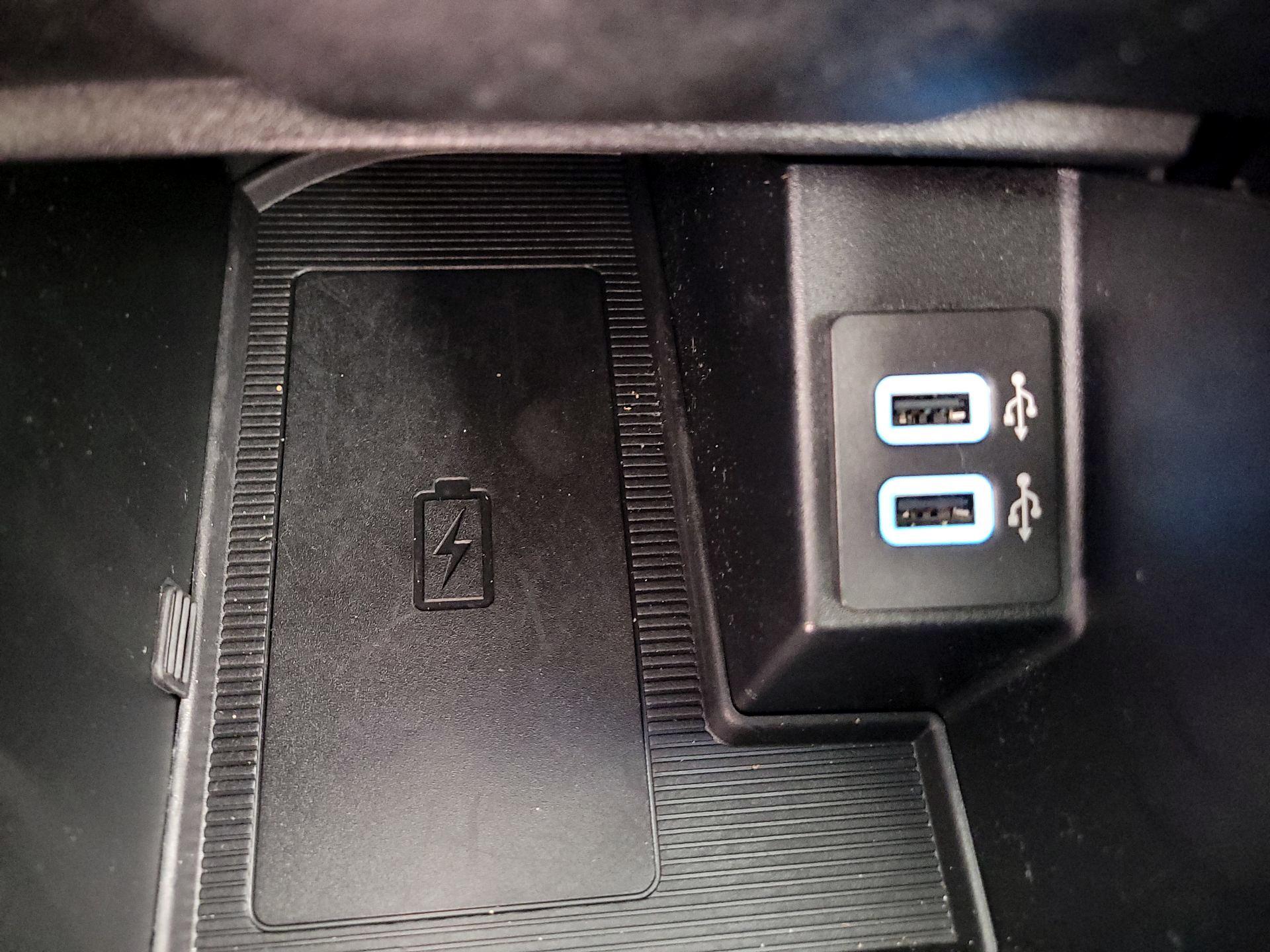 Thumbnail: 2020 Ford Edge - 19