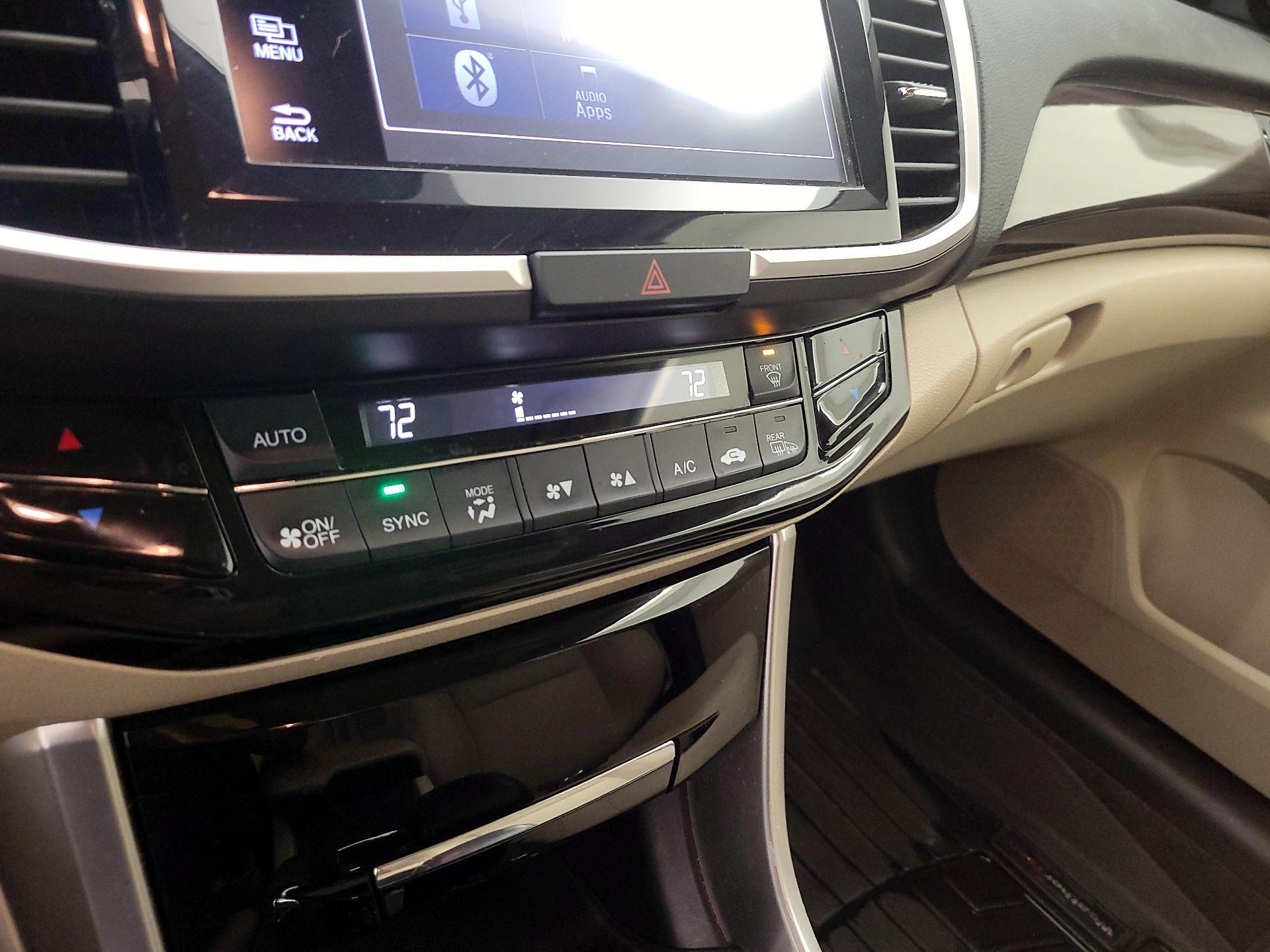 Thumbnail: 2017 Honda Accord - 16