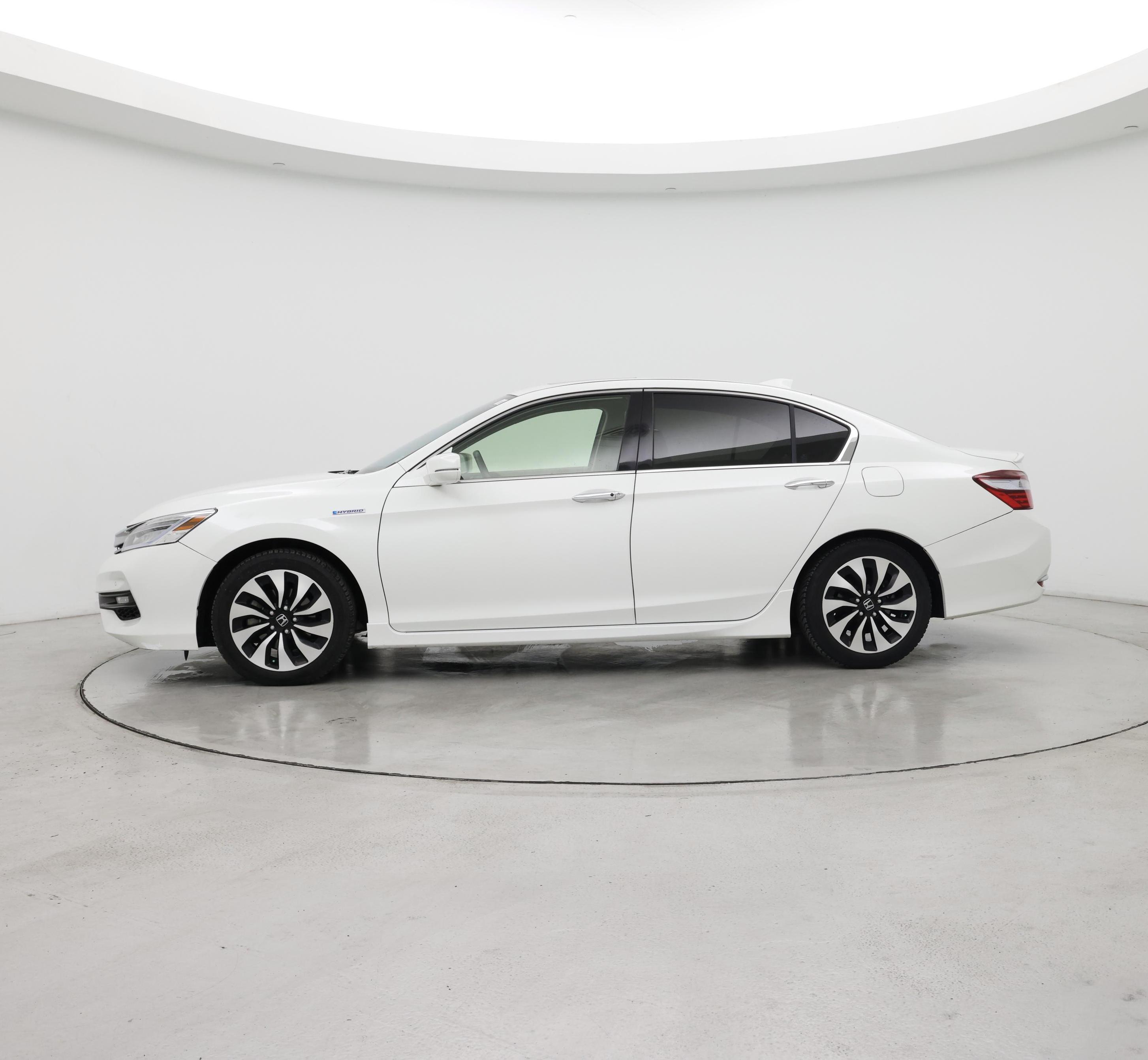 Thumbnail: 2017 Honda Accord - 3