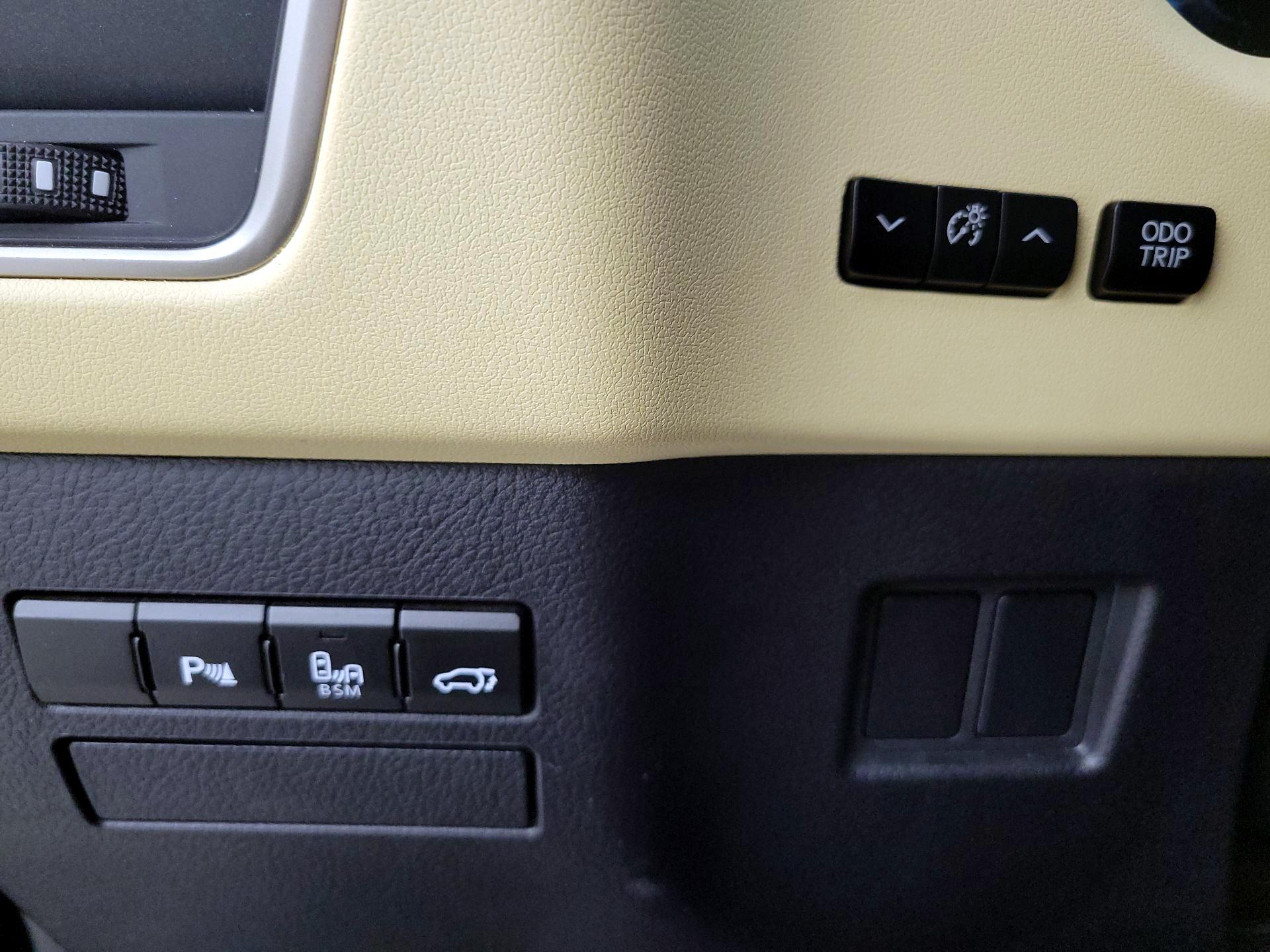 Thumbnail: 2017 Lexus NX - 13