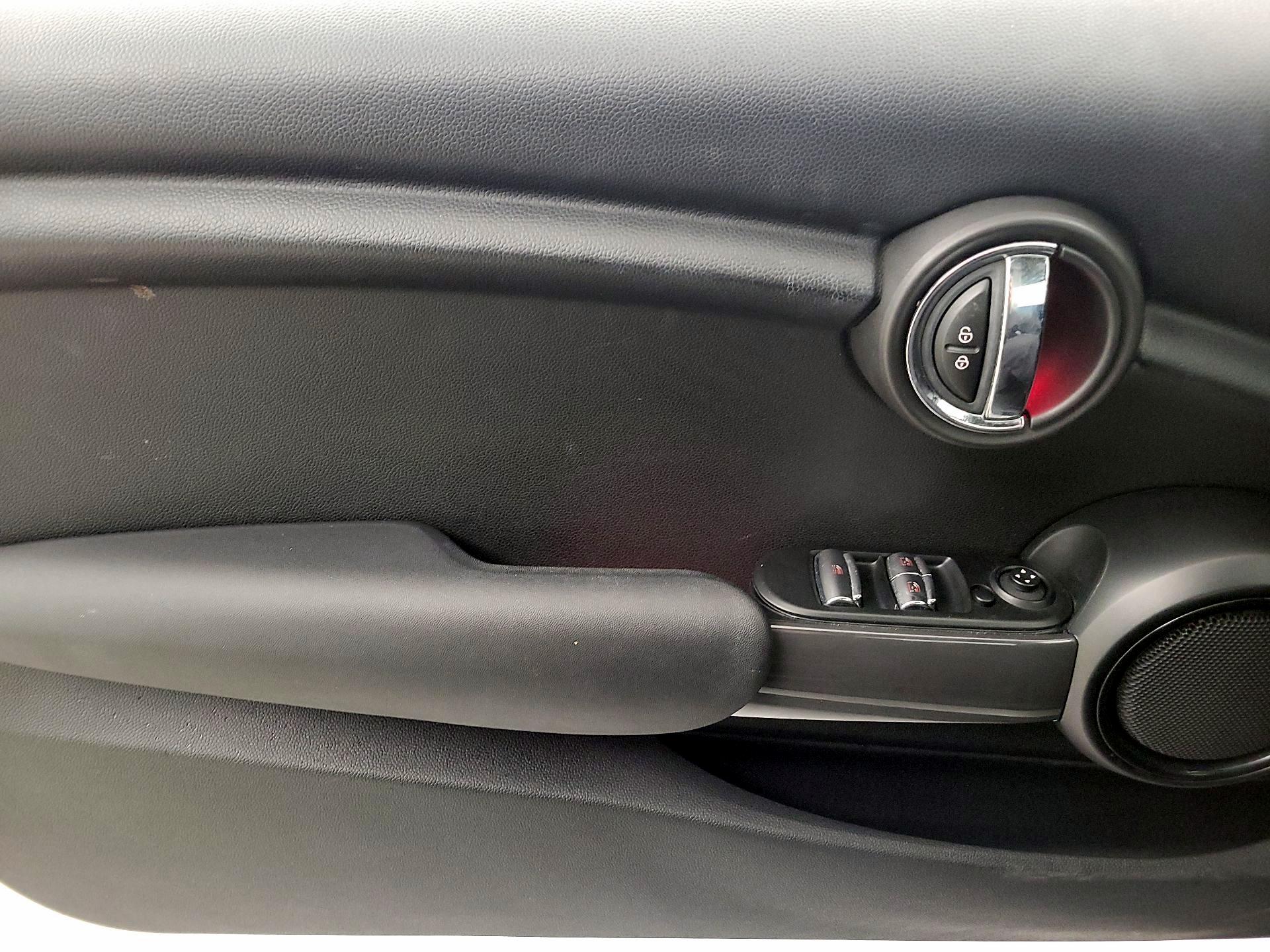 Thumbnail: 2018 MINI Cooper - 12