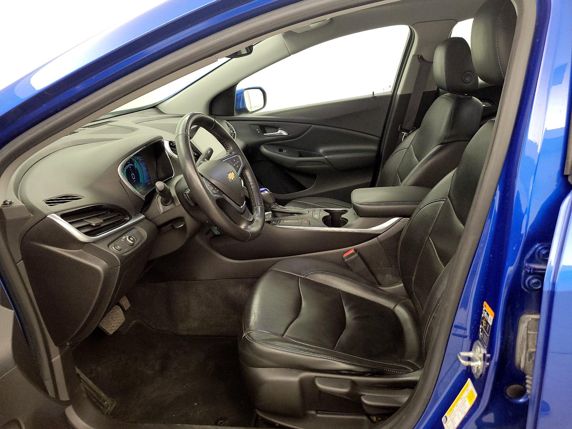 Thumbnail: 2017 Chevrolet Volt - 11