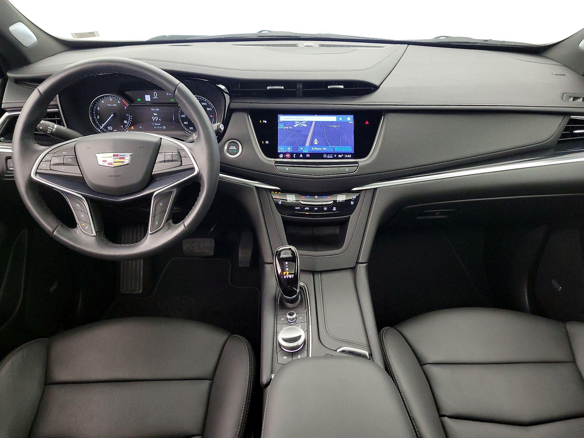 Thumbnail: 2024 Cadillac XT5 - 9