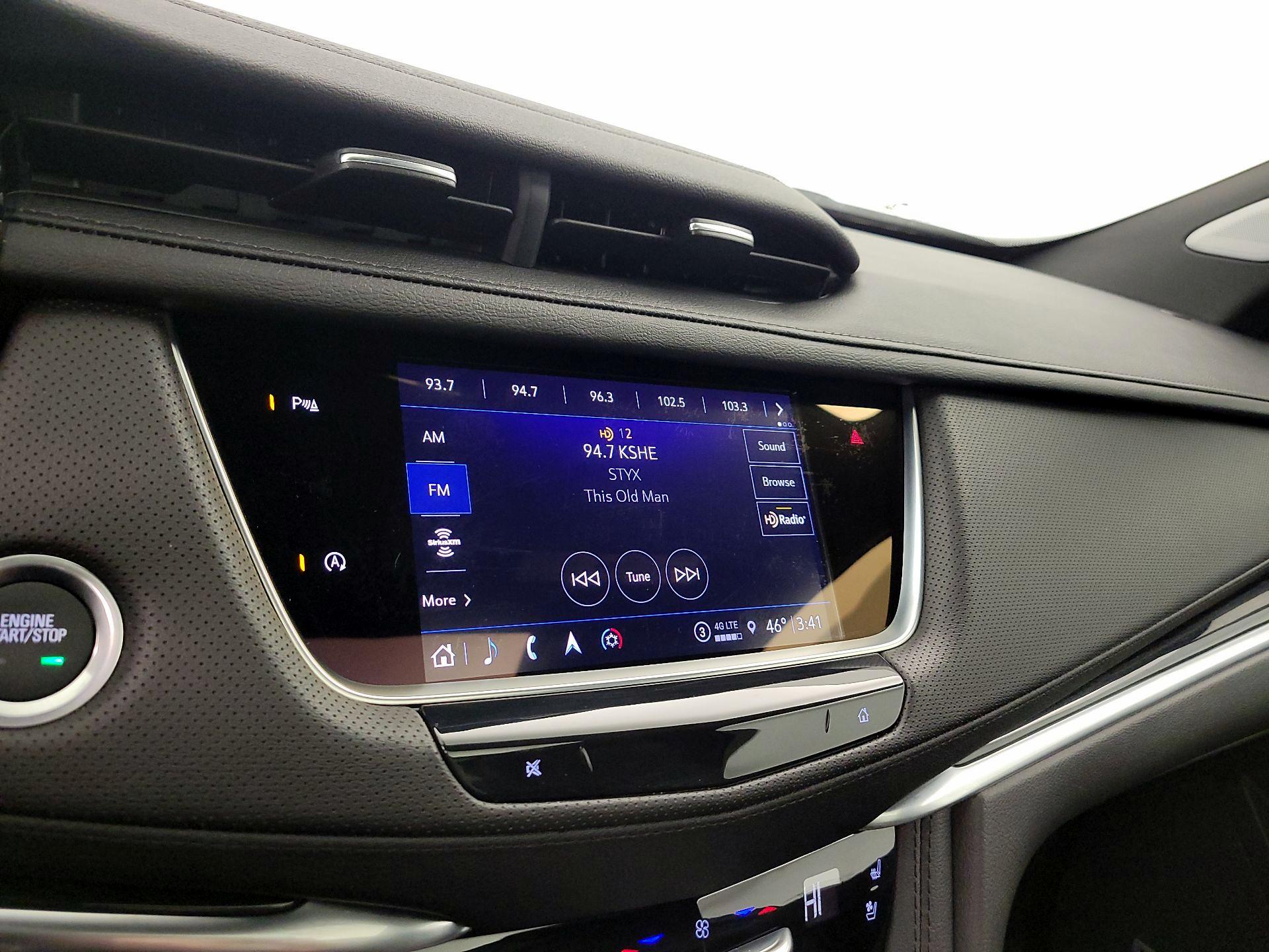 Thumbnail: 2024 Cadillac XT5 - 16