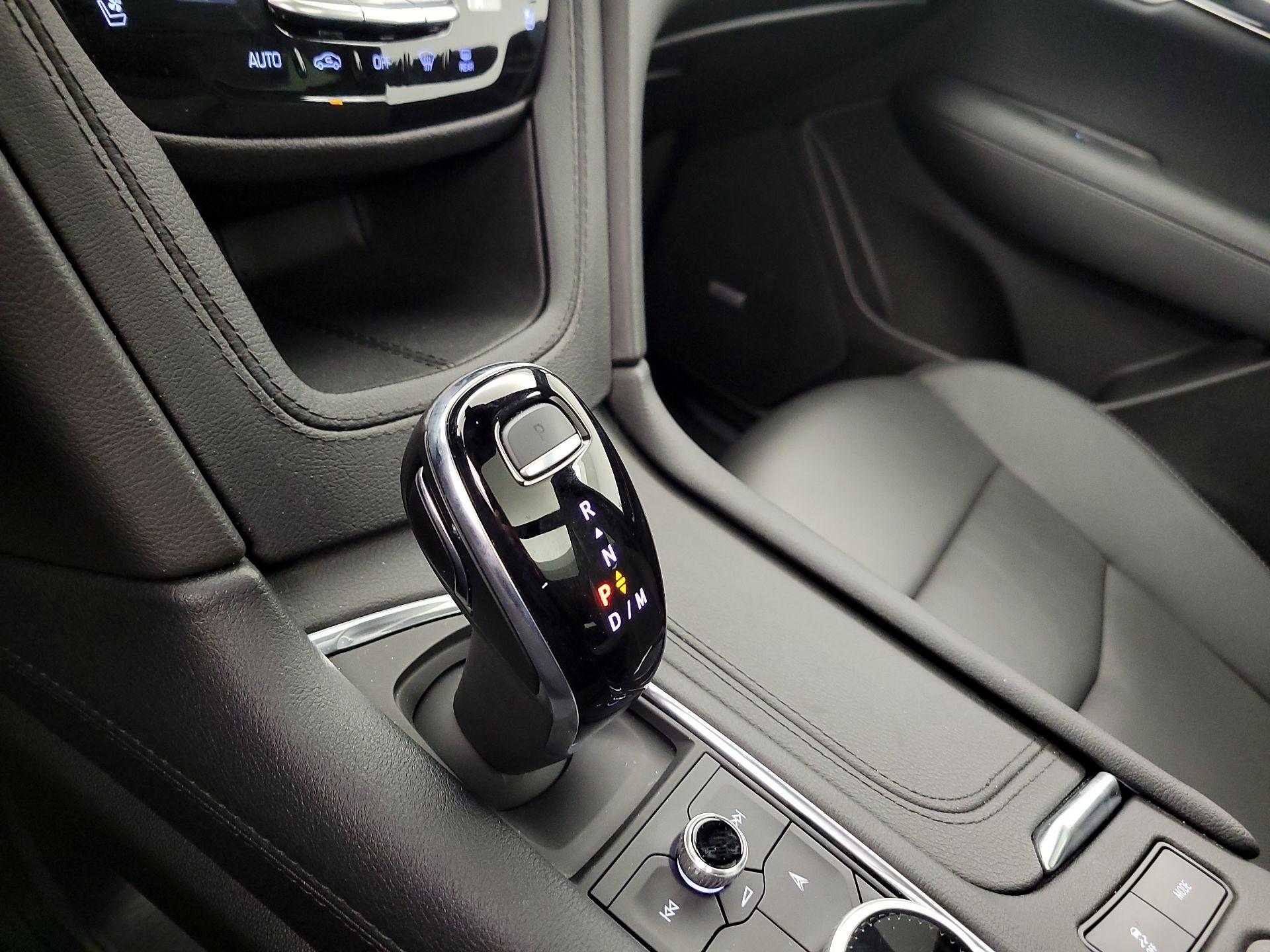 Thumbnail: 2024 Cadillac XT5 - 18