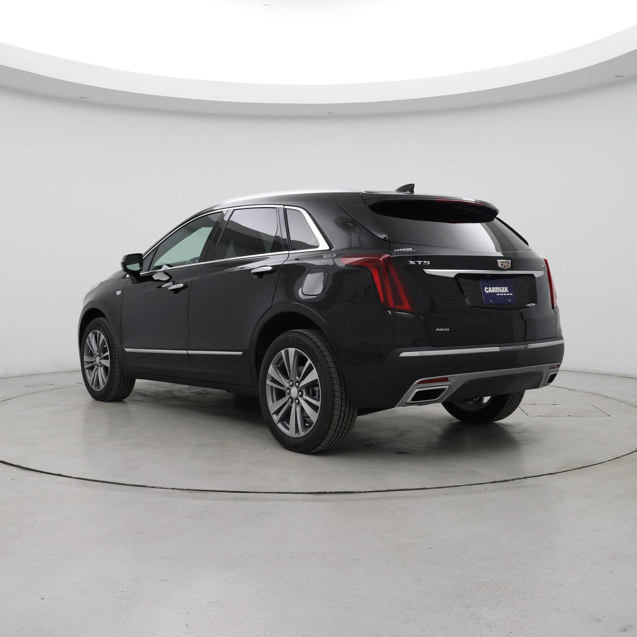 Thumbnail: 2024 Cadillac XT5 - 2
