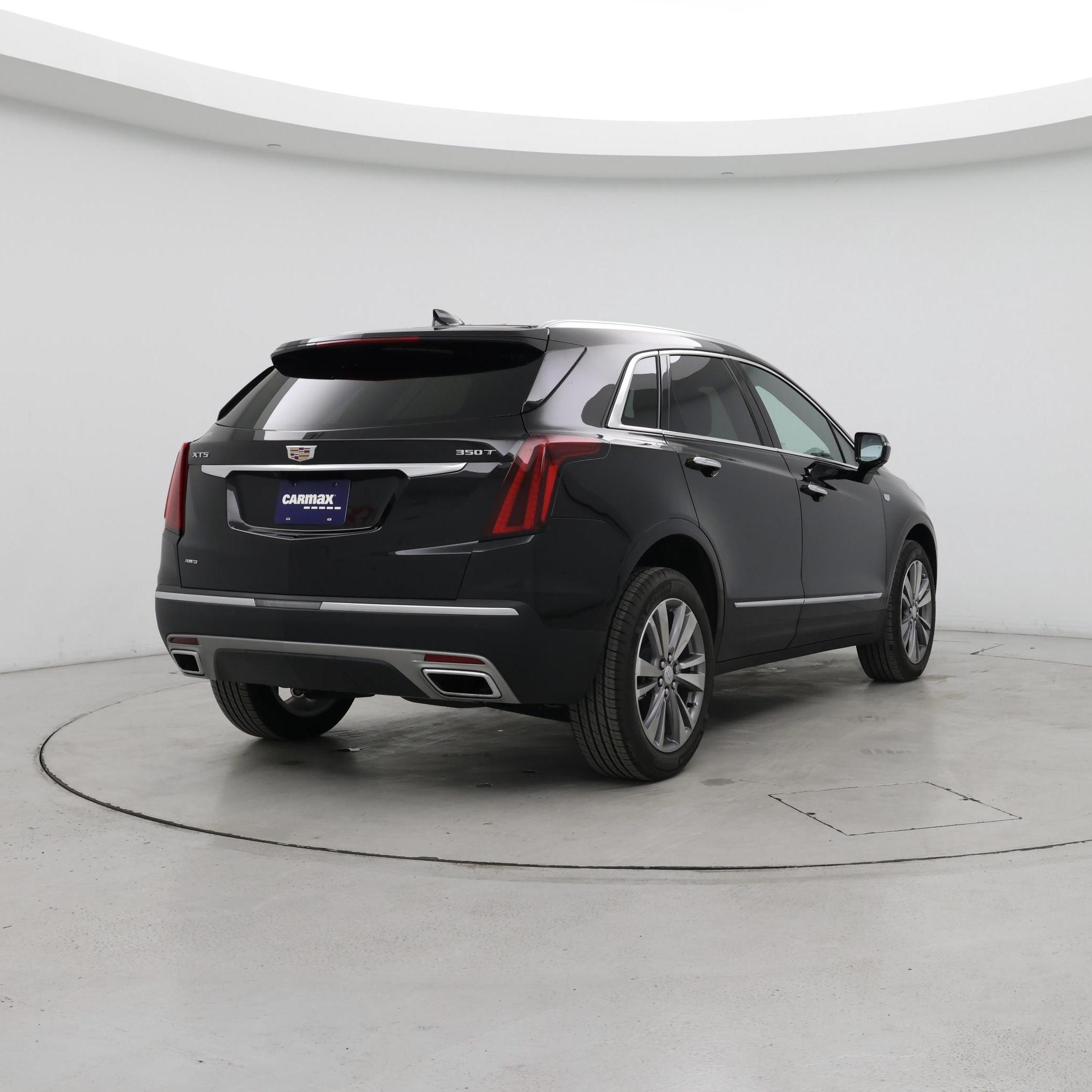 Thumbnail: 2024 Cadillac XT5 - 8