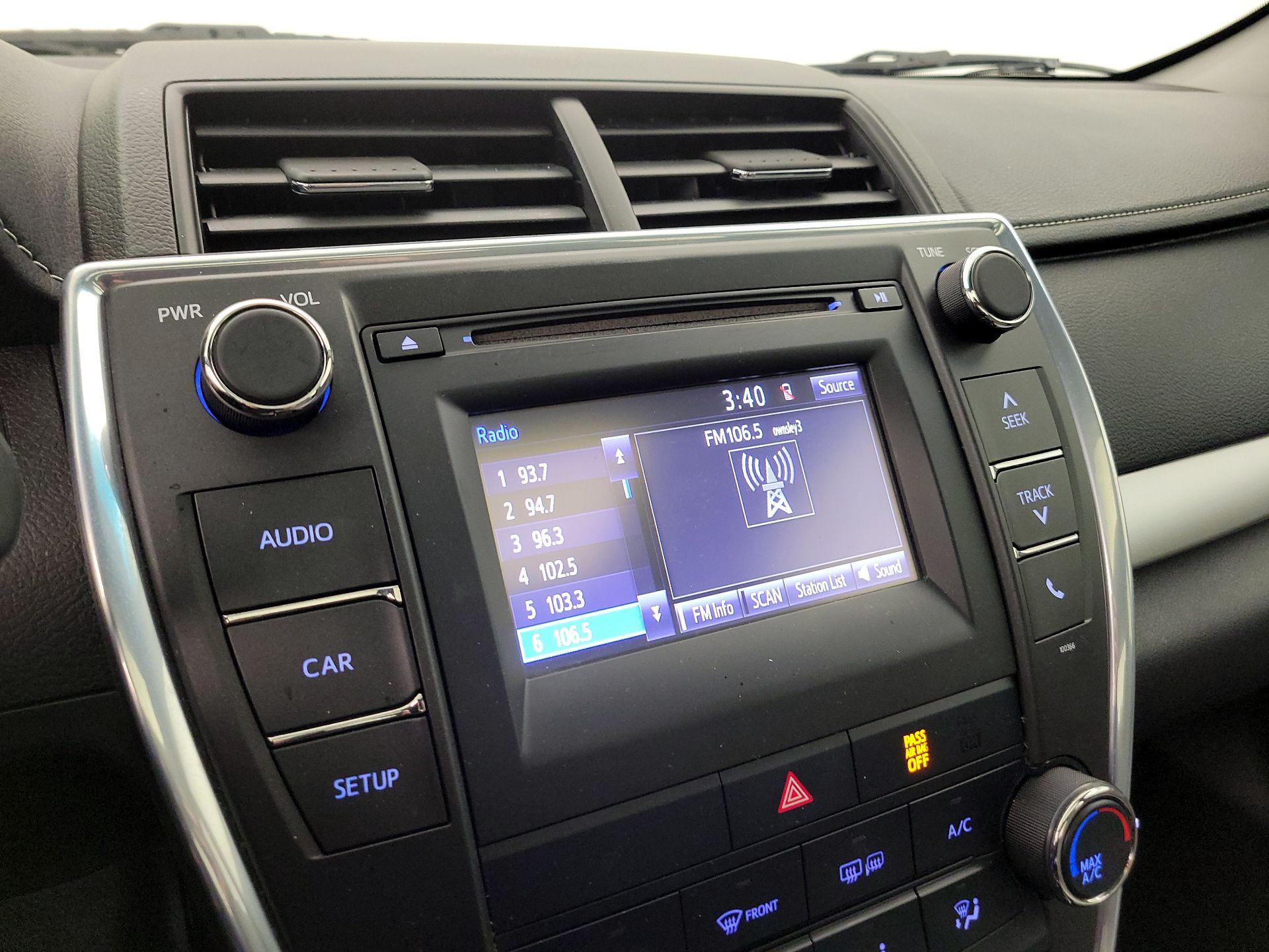 Thumbnail: 2015 Toyota Camry - 15