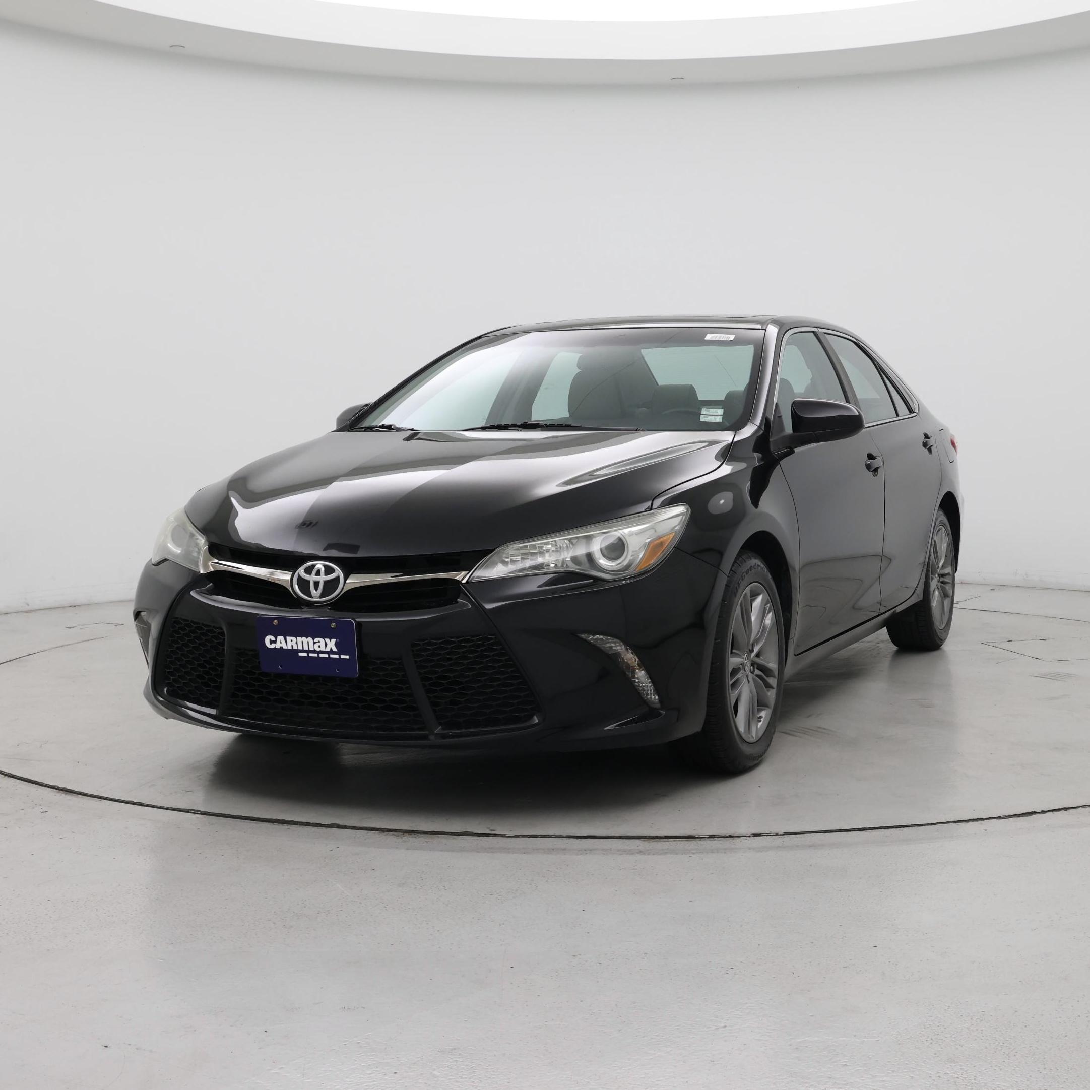 Thumbnail: 2015 Toyota Camry - 4