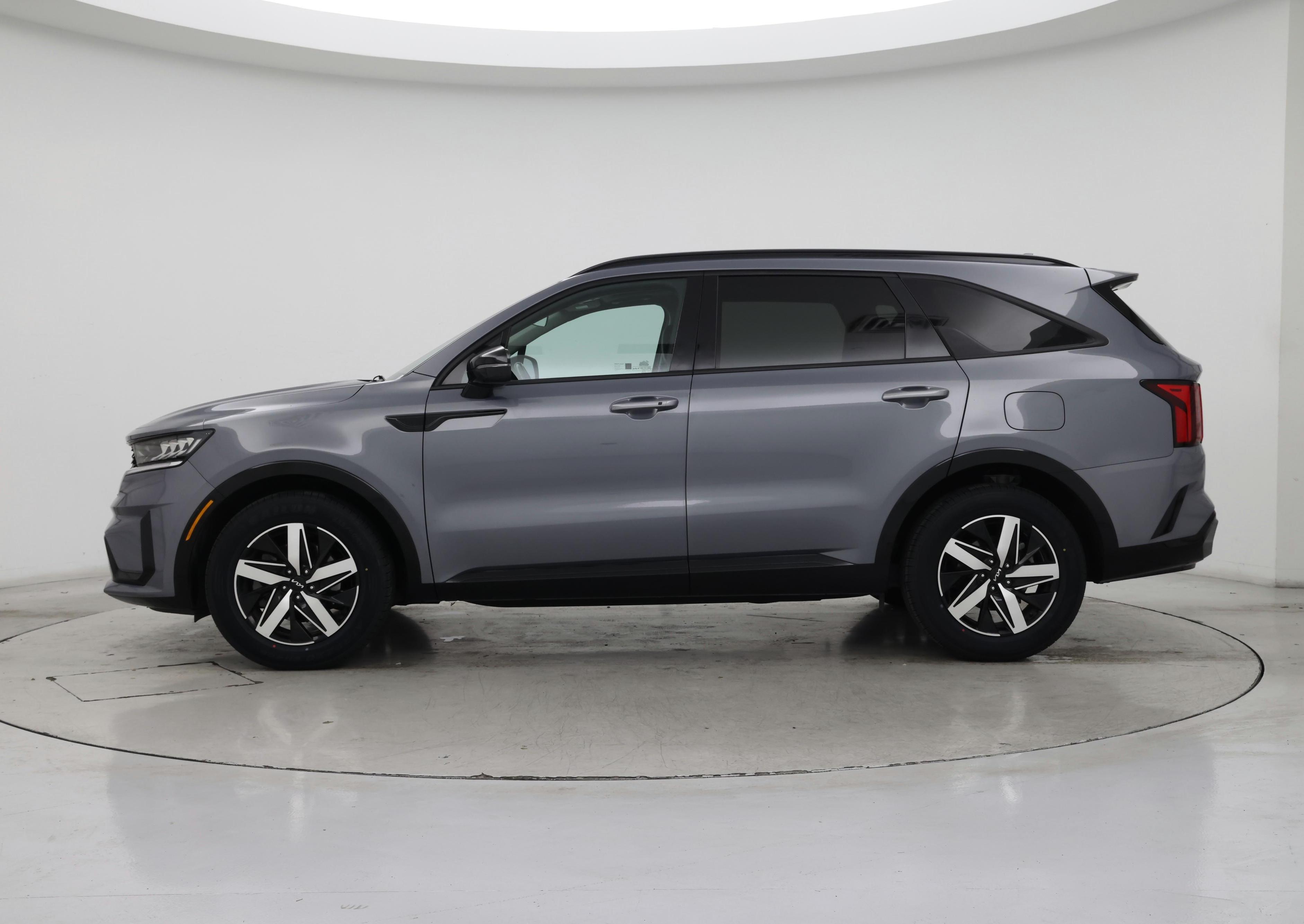 Thumbnail: 2022 Kia Sorento - 3