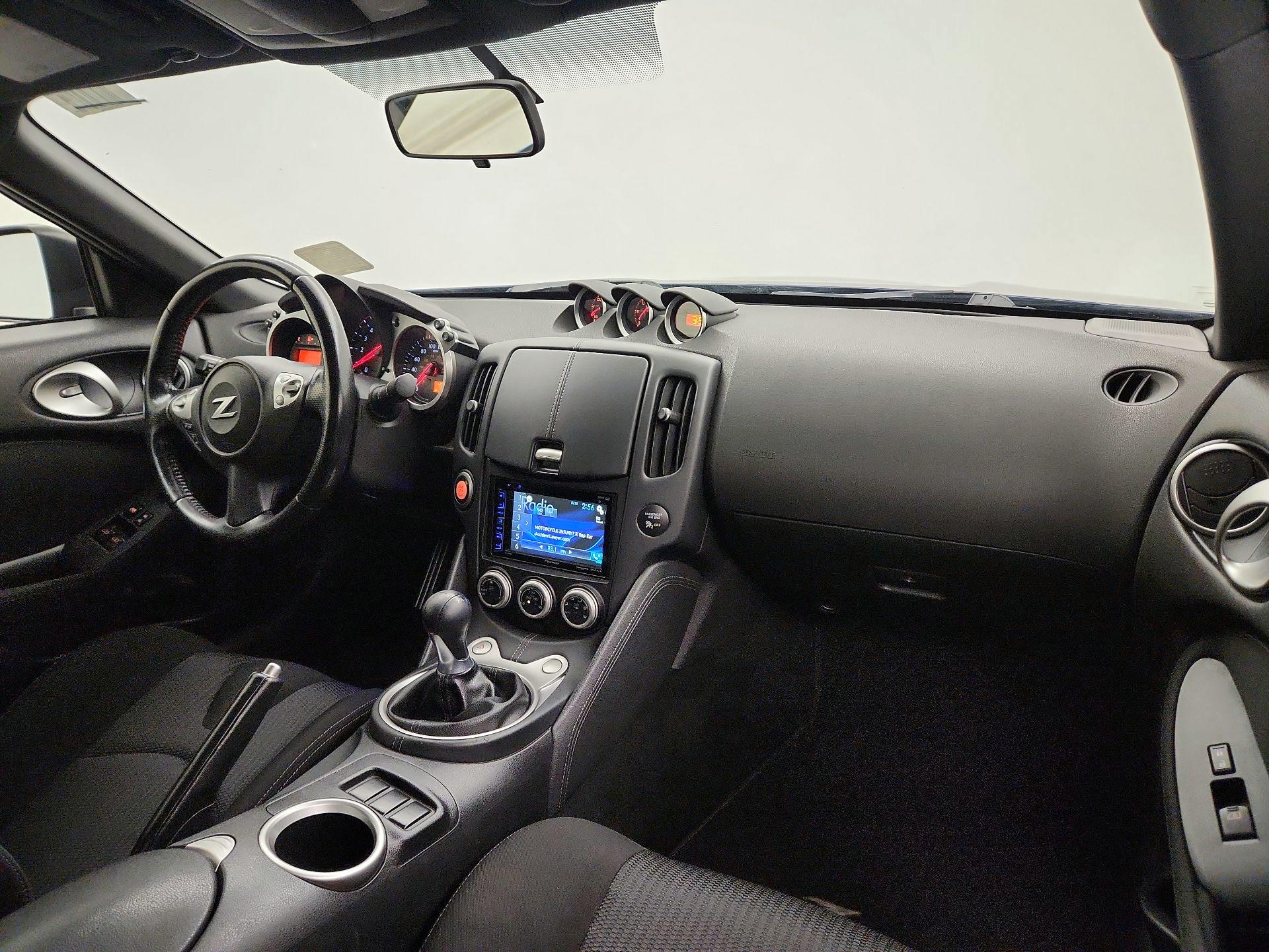 Thumbnail: 2016 Nissan Z - 9