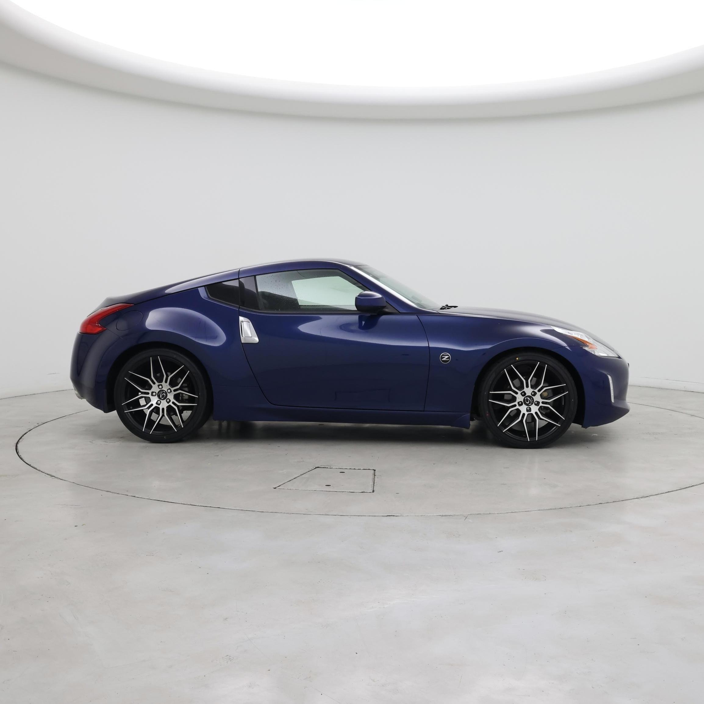 Thumbnail: 2016 Nissan Z - 7