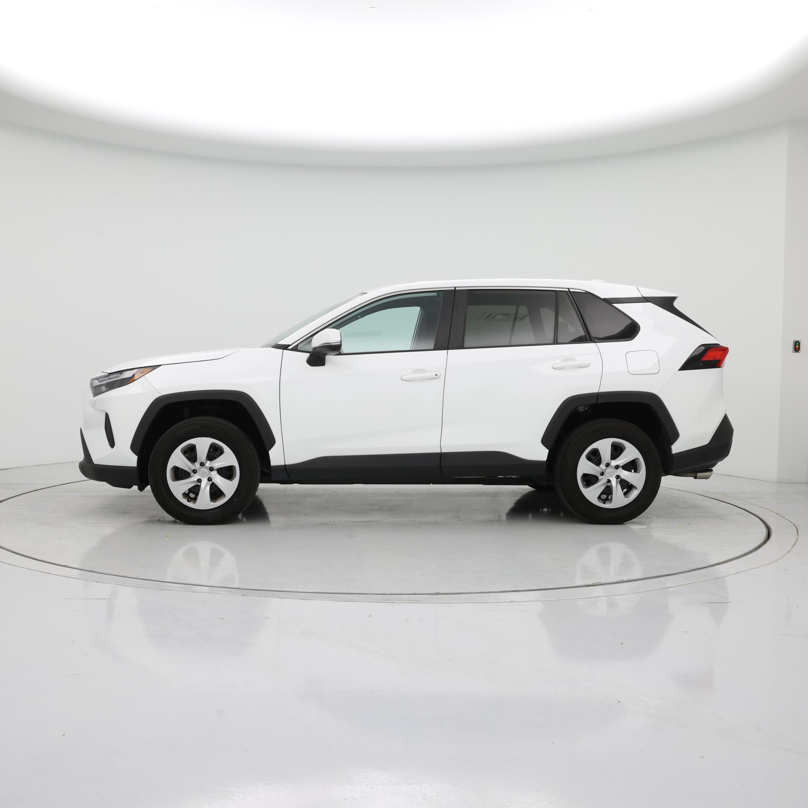 Thumbnail: 2023 Toyota RAV4 - 3