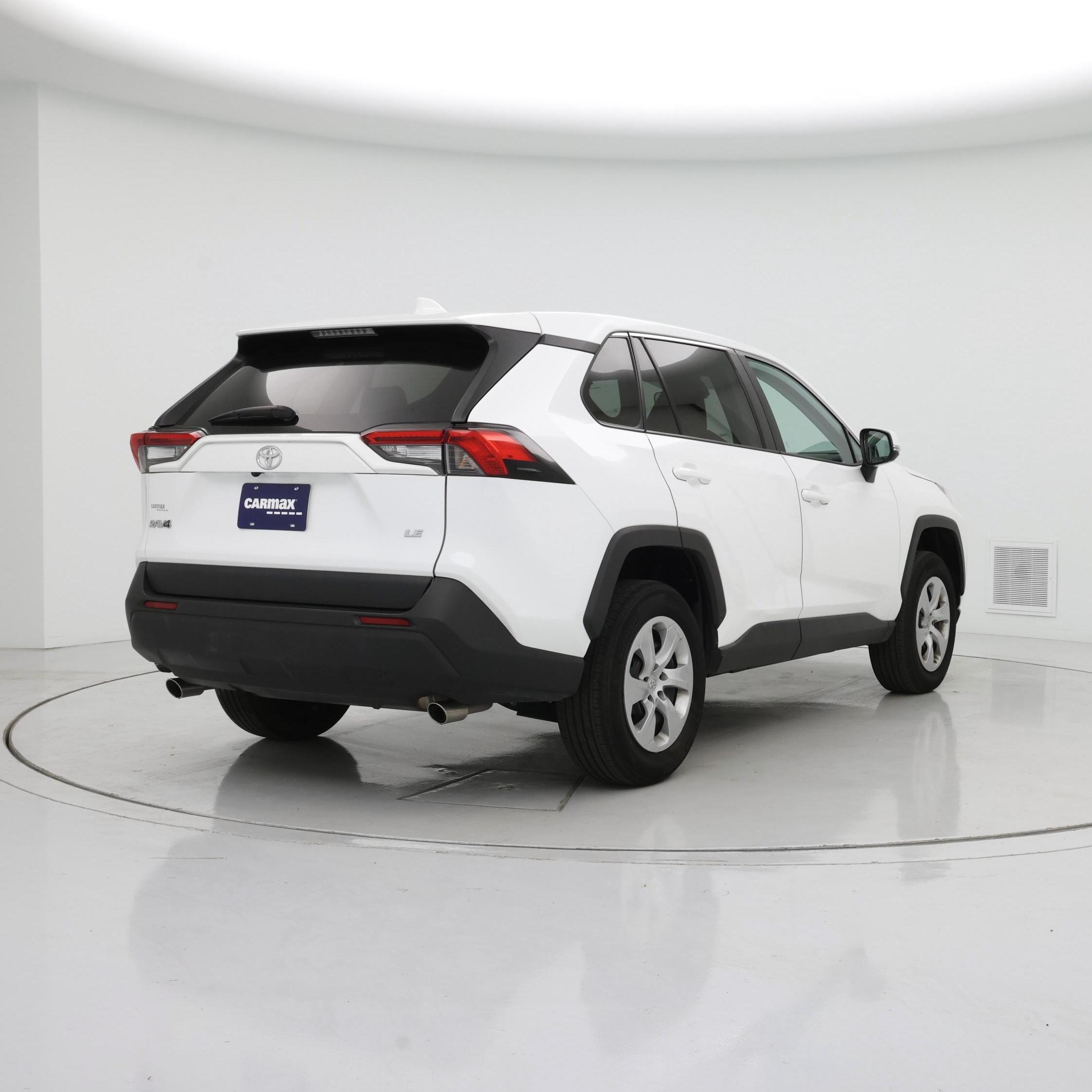 Thumbnail: 2023 Toyota RAV4 - 8
