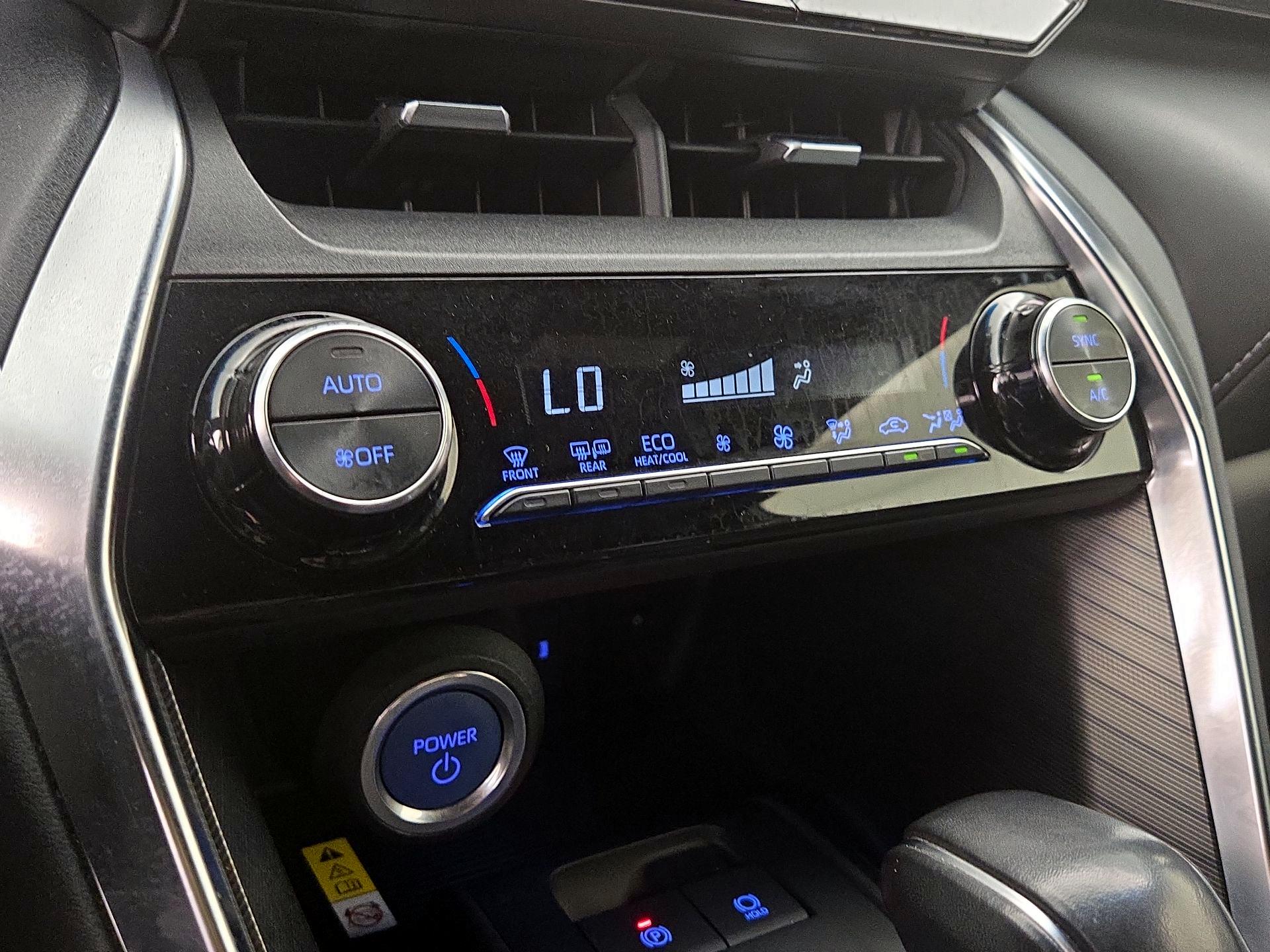 Thumbnail: 2021 Toyota Venza - 16