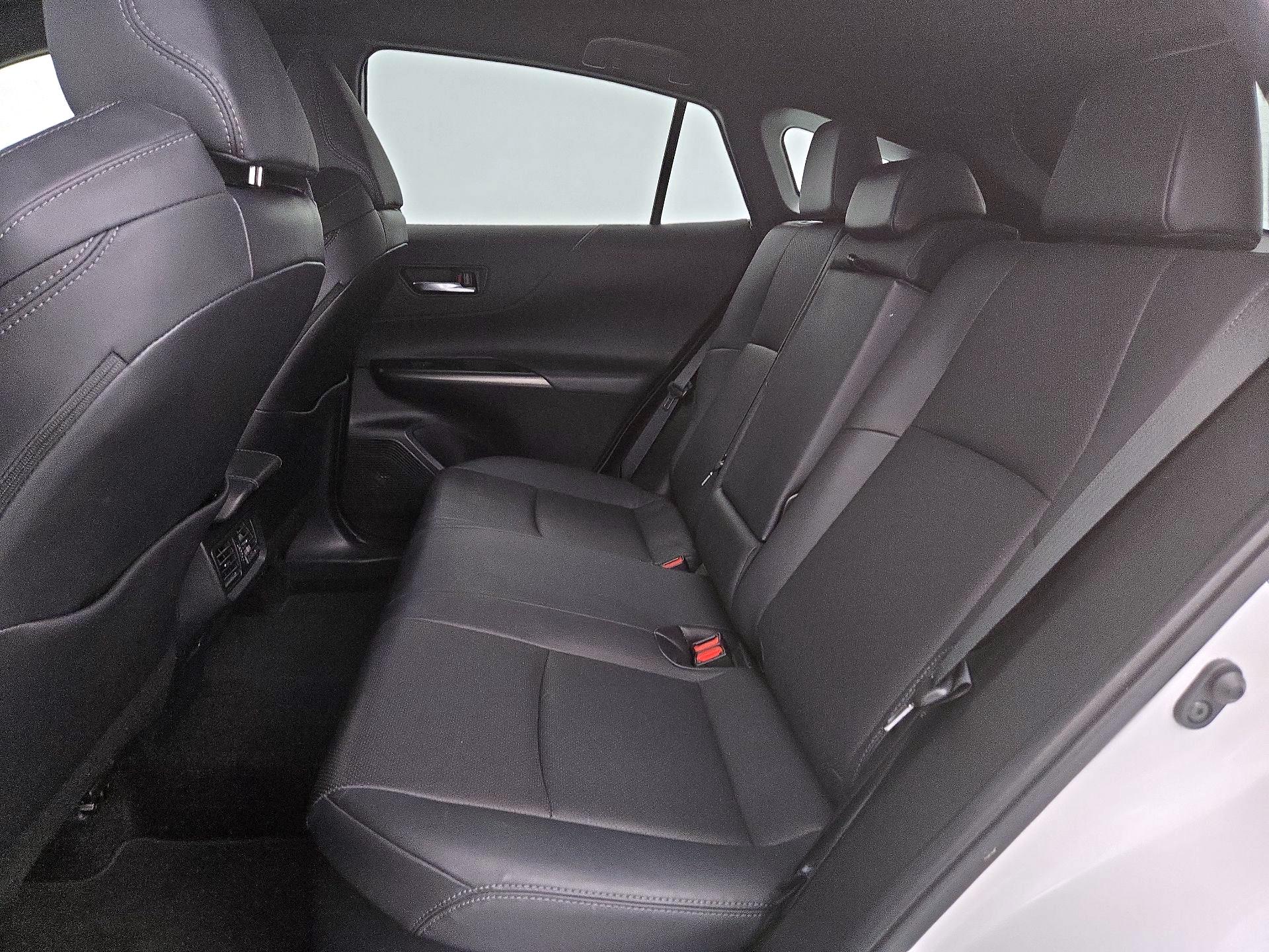 Thumbnail: 2021 Toyota Venza - 19