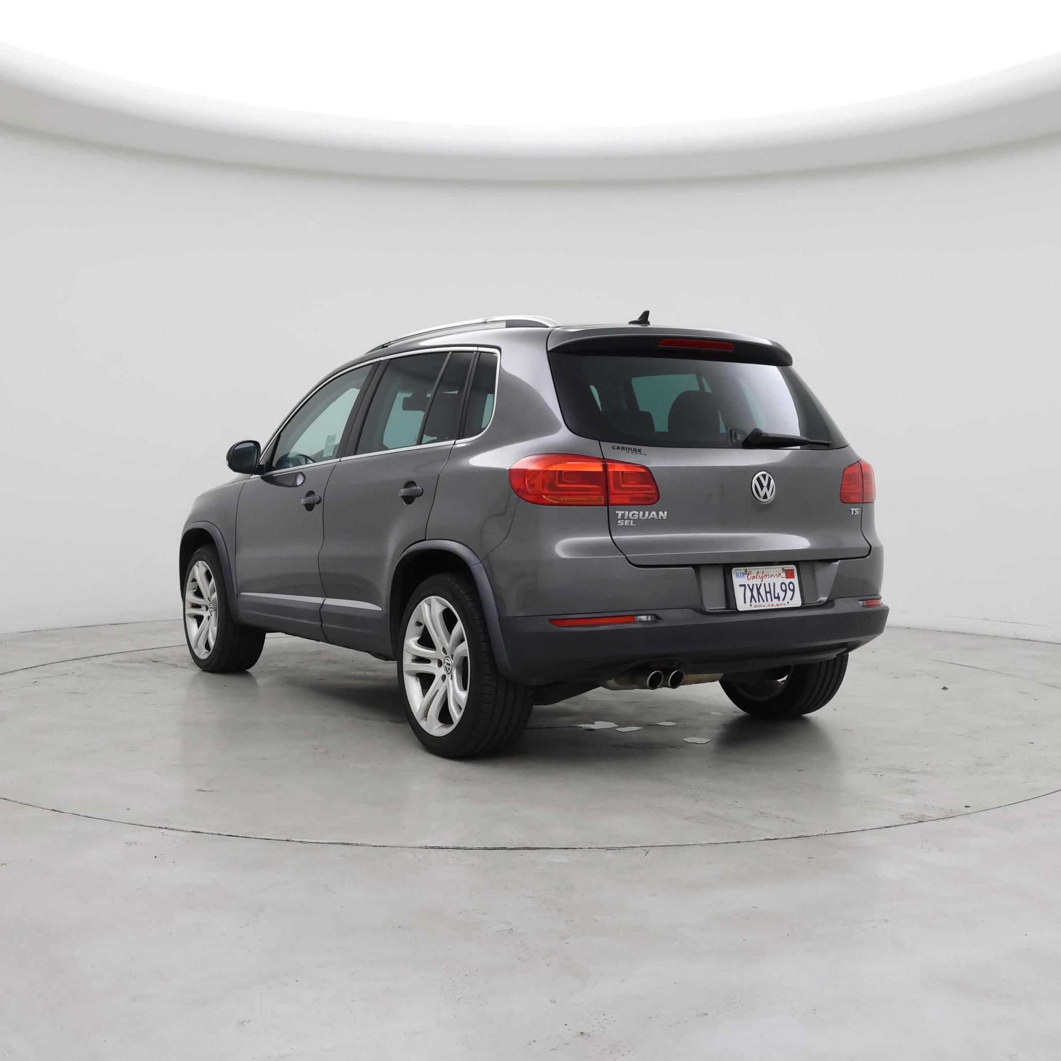 Thumbnail: 2016 Volkswagen Tiguan - 2