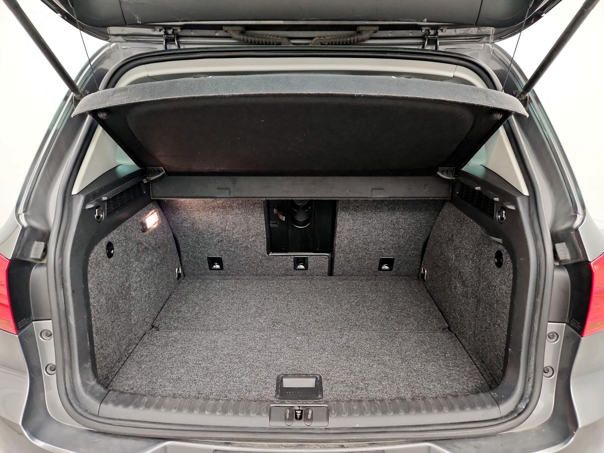 Thumbnail: 2016 Volkswagen Tiguan - 20