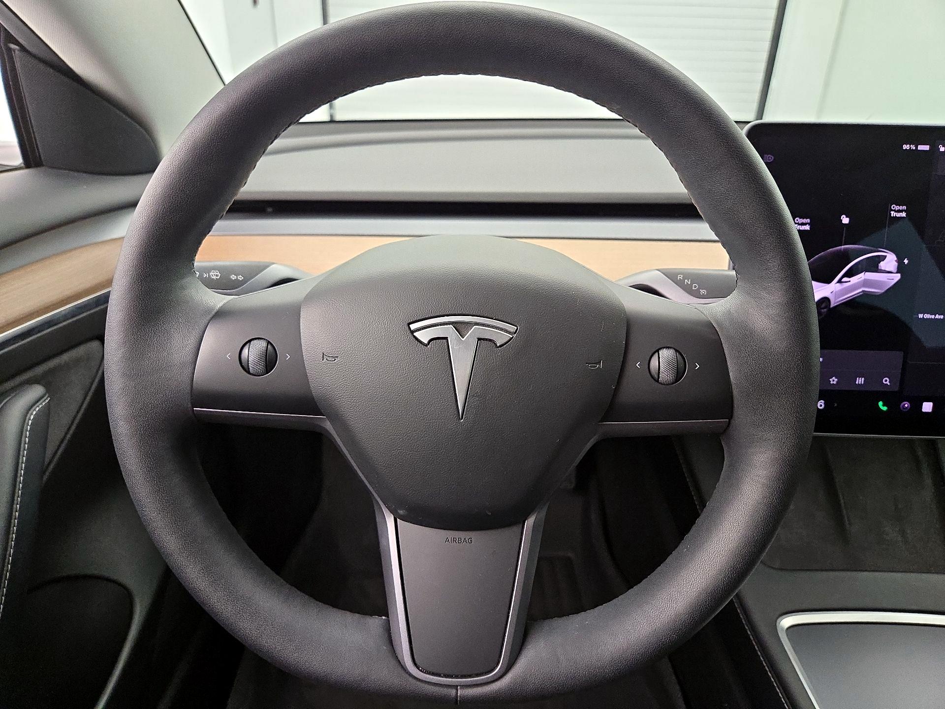 Thumbnail: 2022 Tesla Model 3 - 10