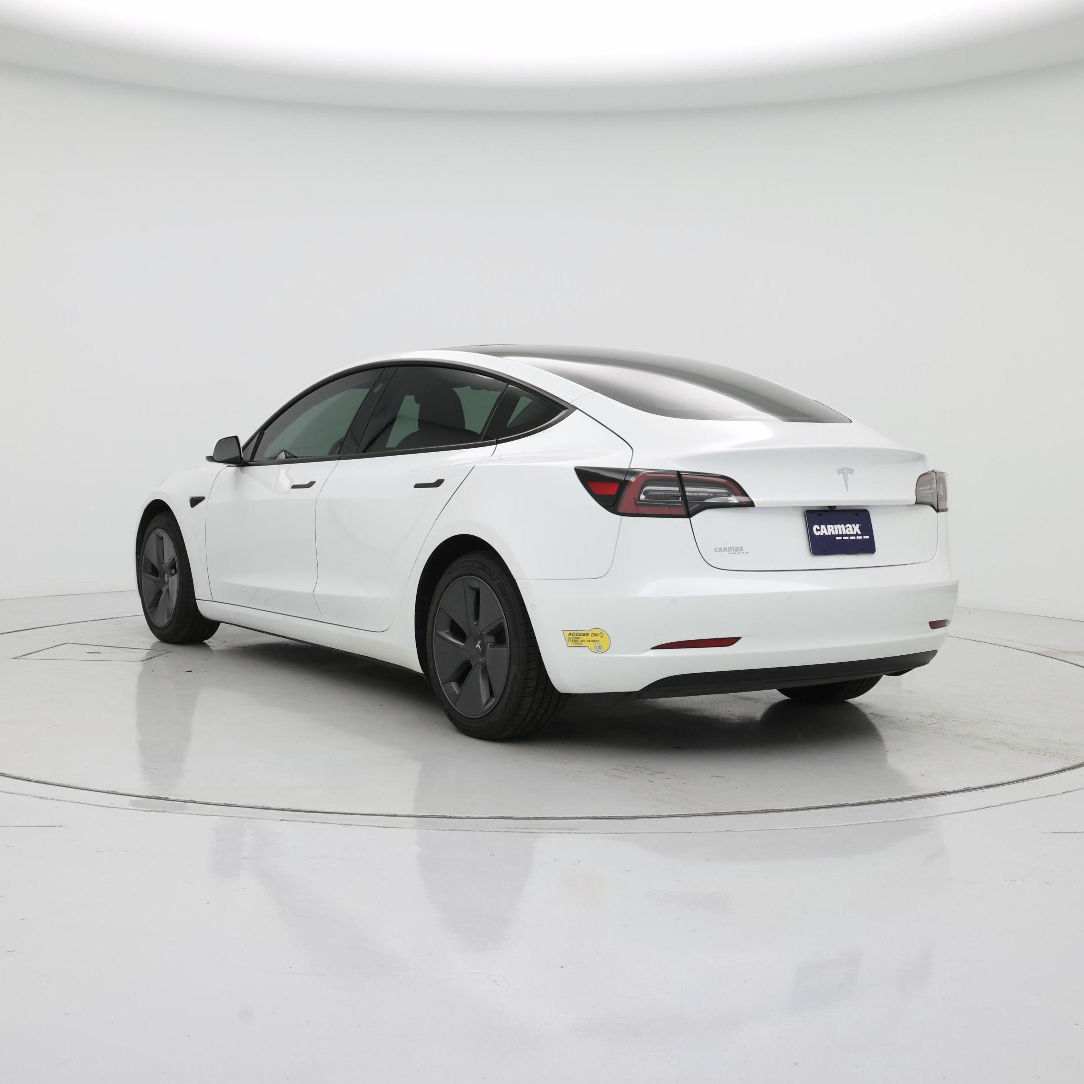 Thumbnail: 2022 Tesla Model 3 - 2