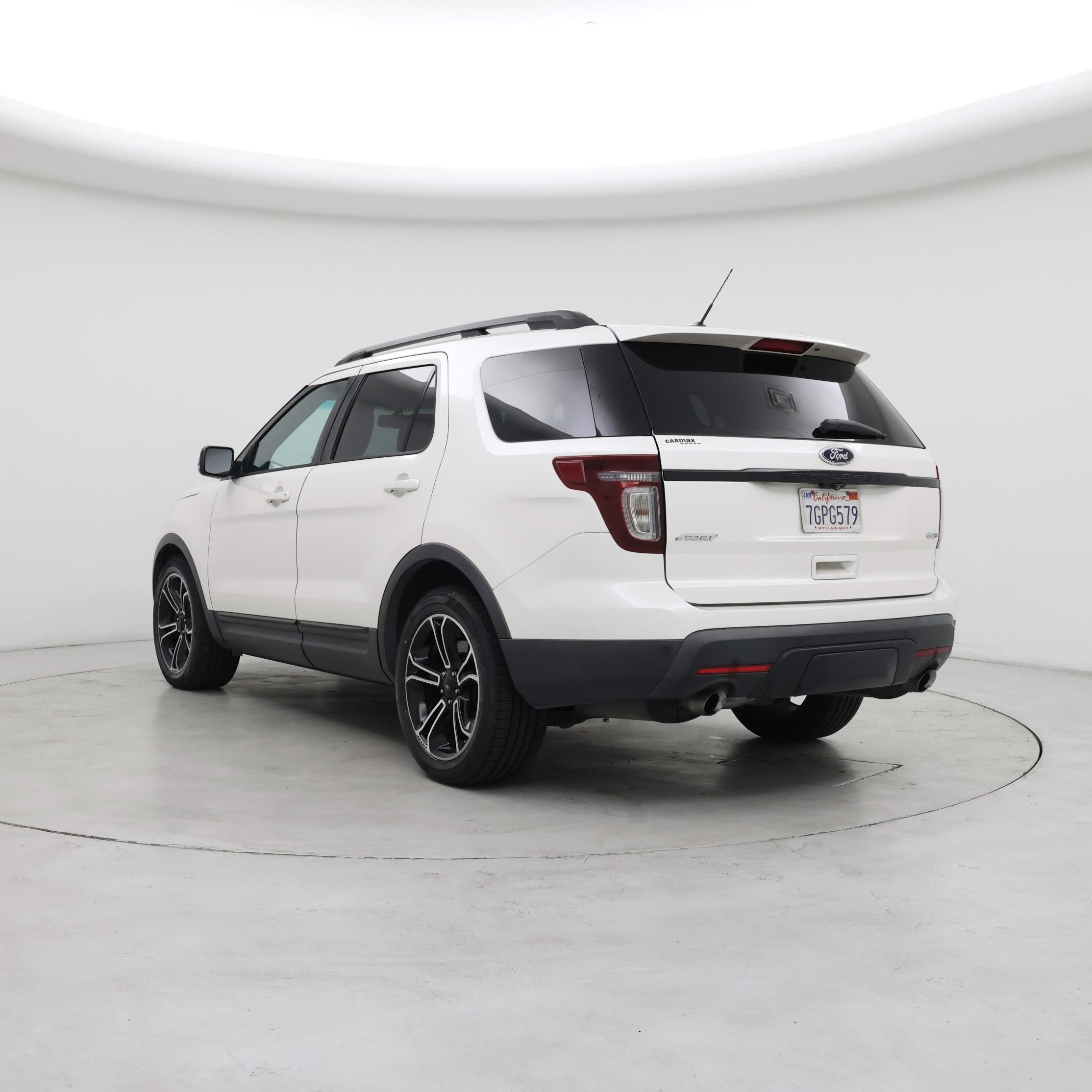 Thumbnail: 2015 Ford Explorer - 2