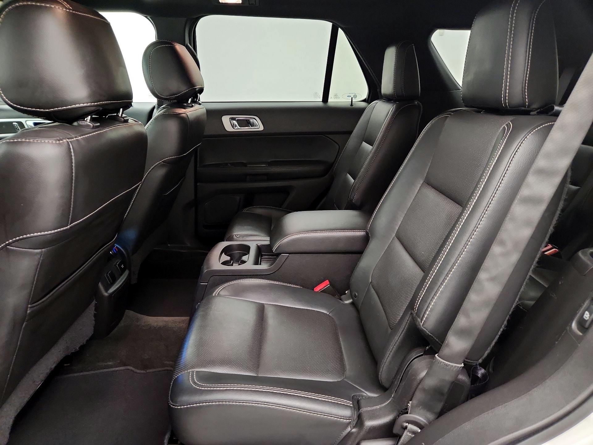 Thumbnail: 2015 Ford Explorer - 20