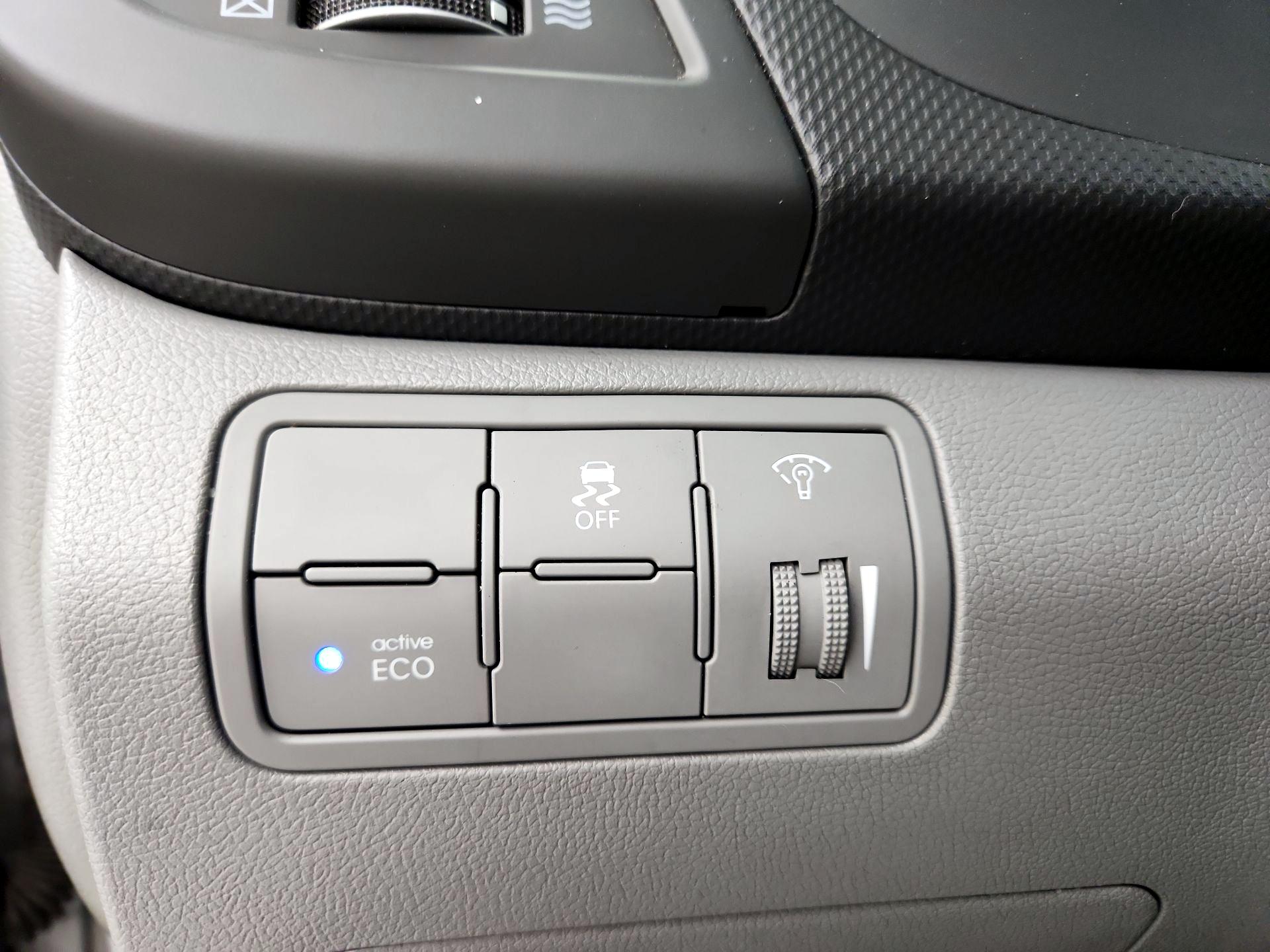 Thumbnail: 2015 Hyundai Accent - 13