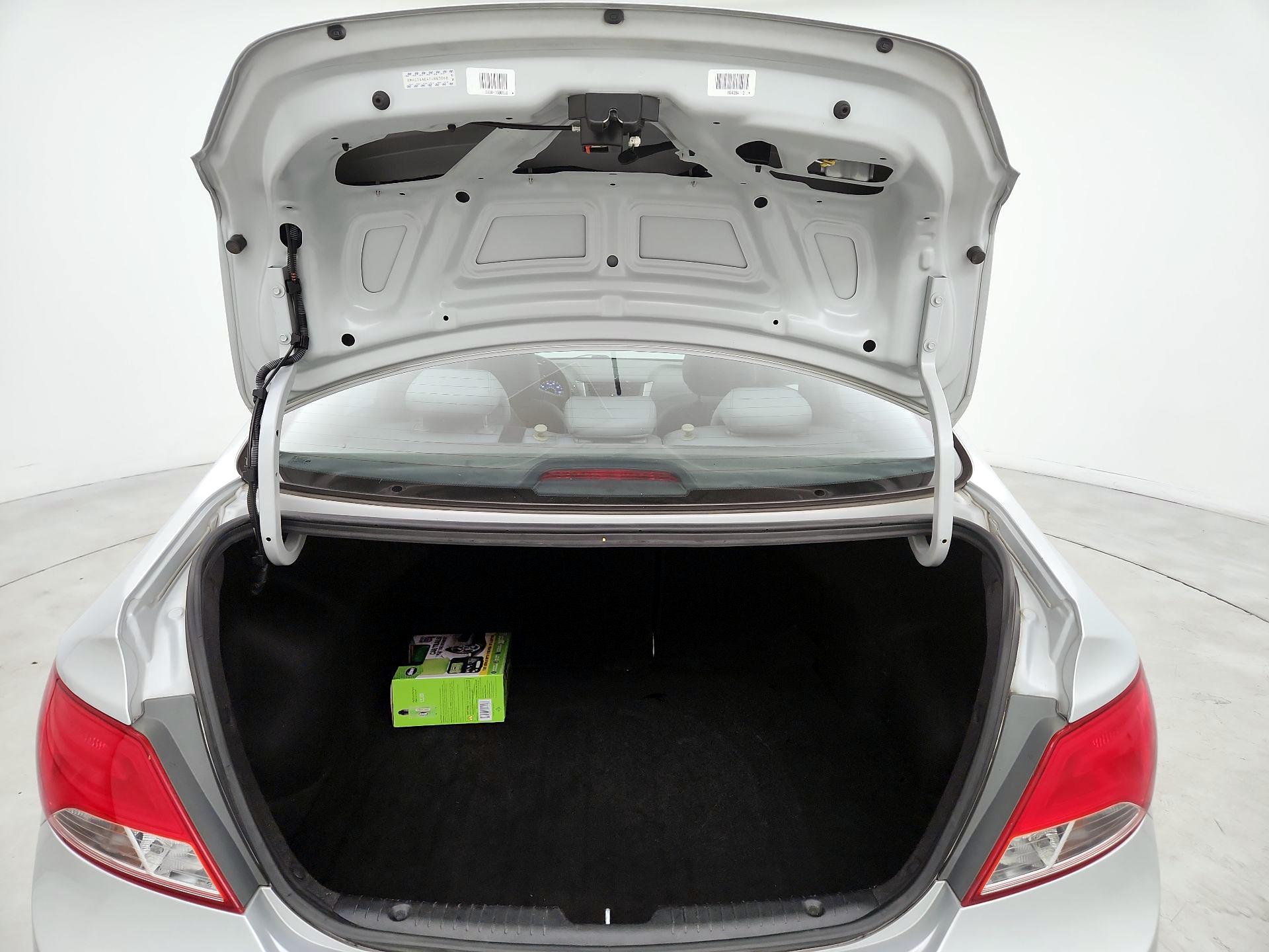 Thumbnail: 2015 Hyundai Accent - 19