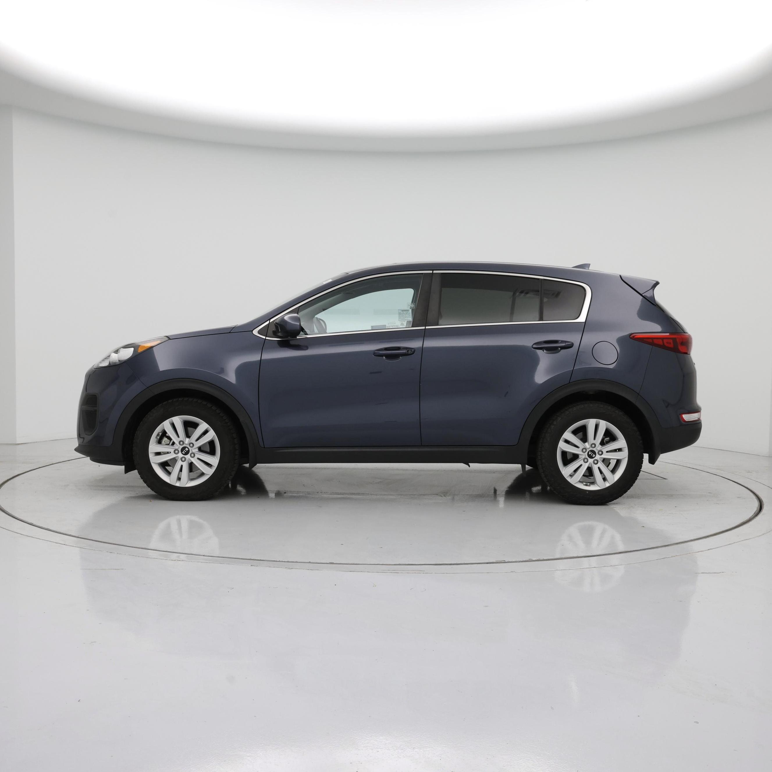 Thumbnail: 2019 Kia Sportage - 3