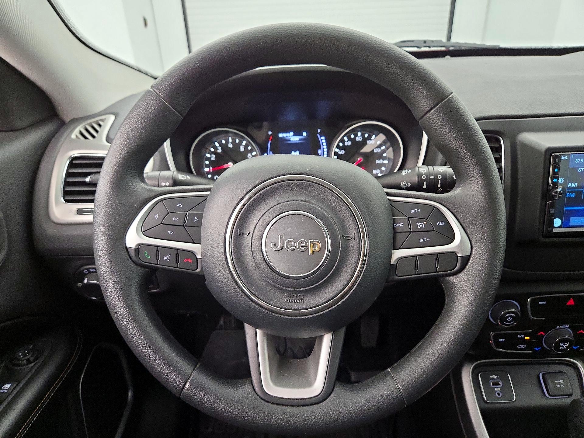 Thumbnail: 2020 Jeep Compass - 10