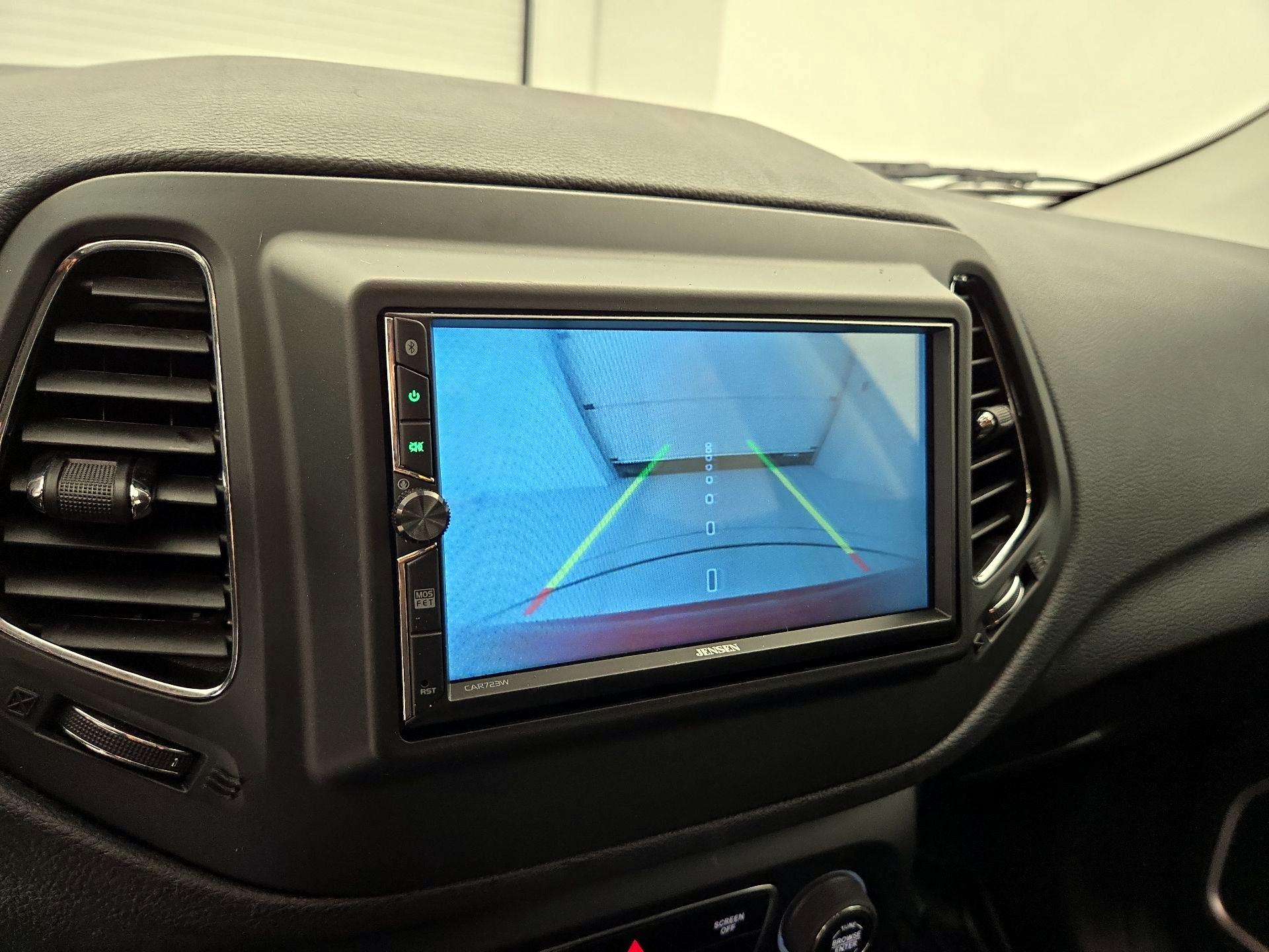 Thumbnail: 2020 Jeep Compass - 14