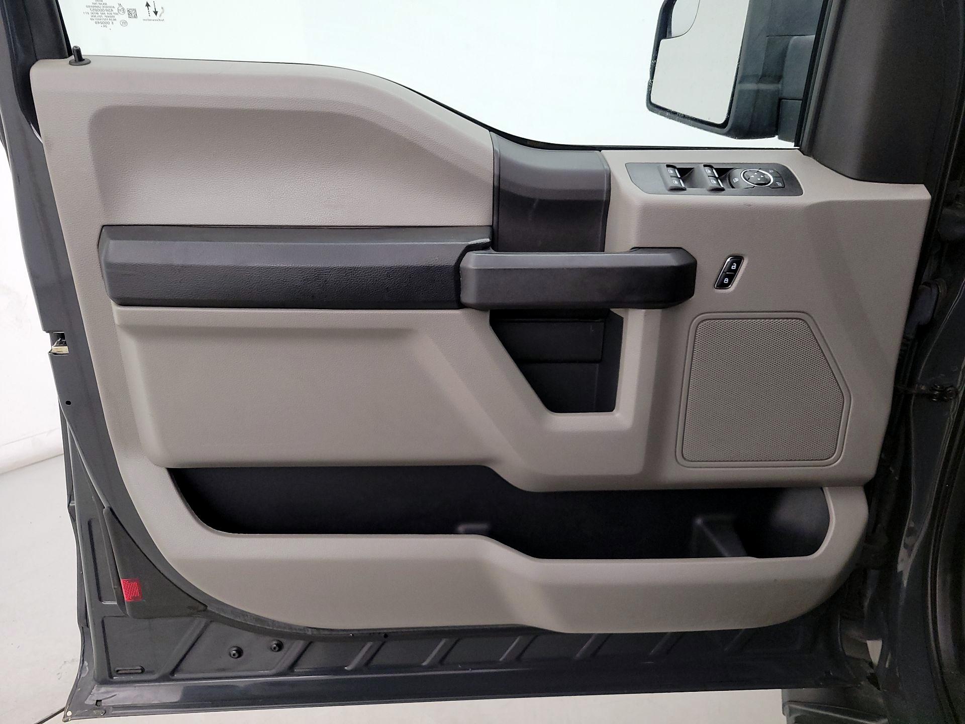 Thumbnail: 2017 Ford F-150 - 12