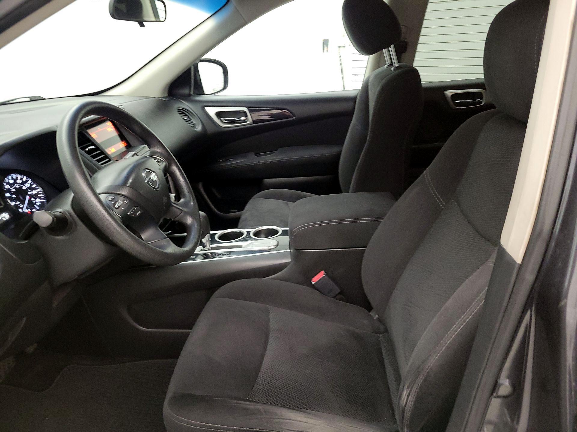 Thumbnail: 2014 Nissan Pathfinder - 11