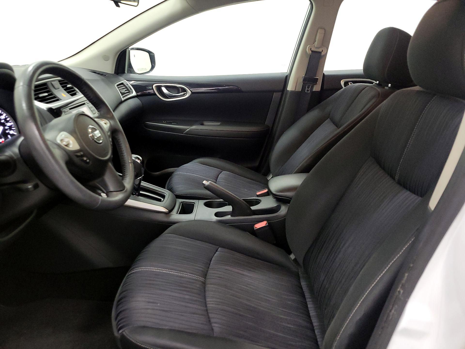 Thumbnail: 2017 Nissan Sentra - 11