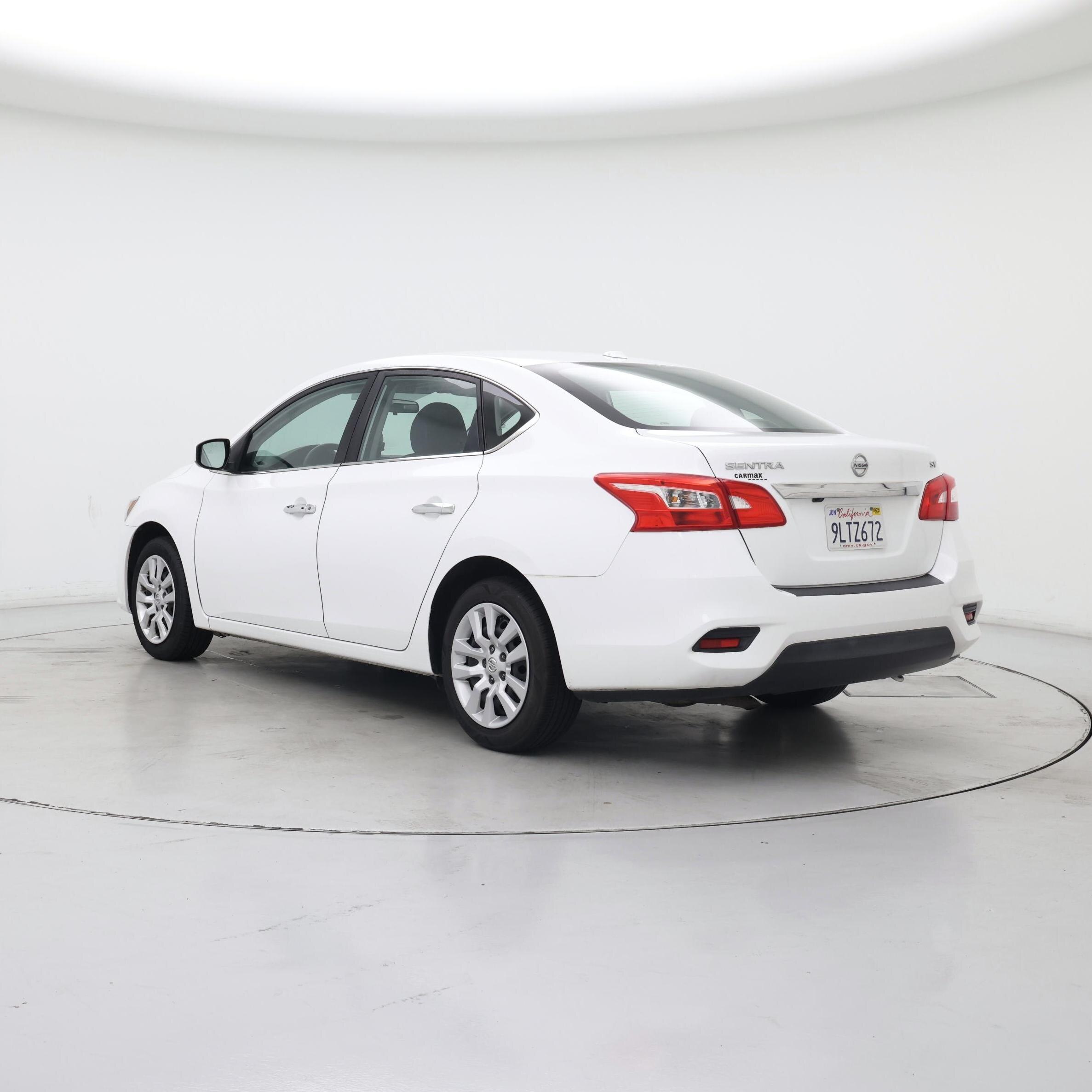 Thumbnail: 2017 Nissan Sentra - 2
