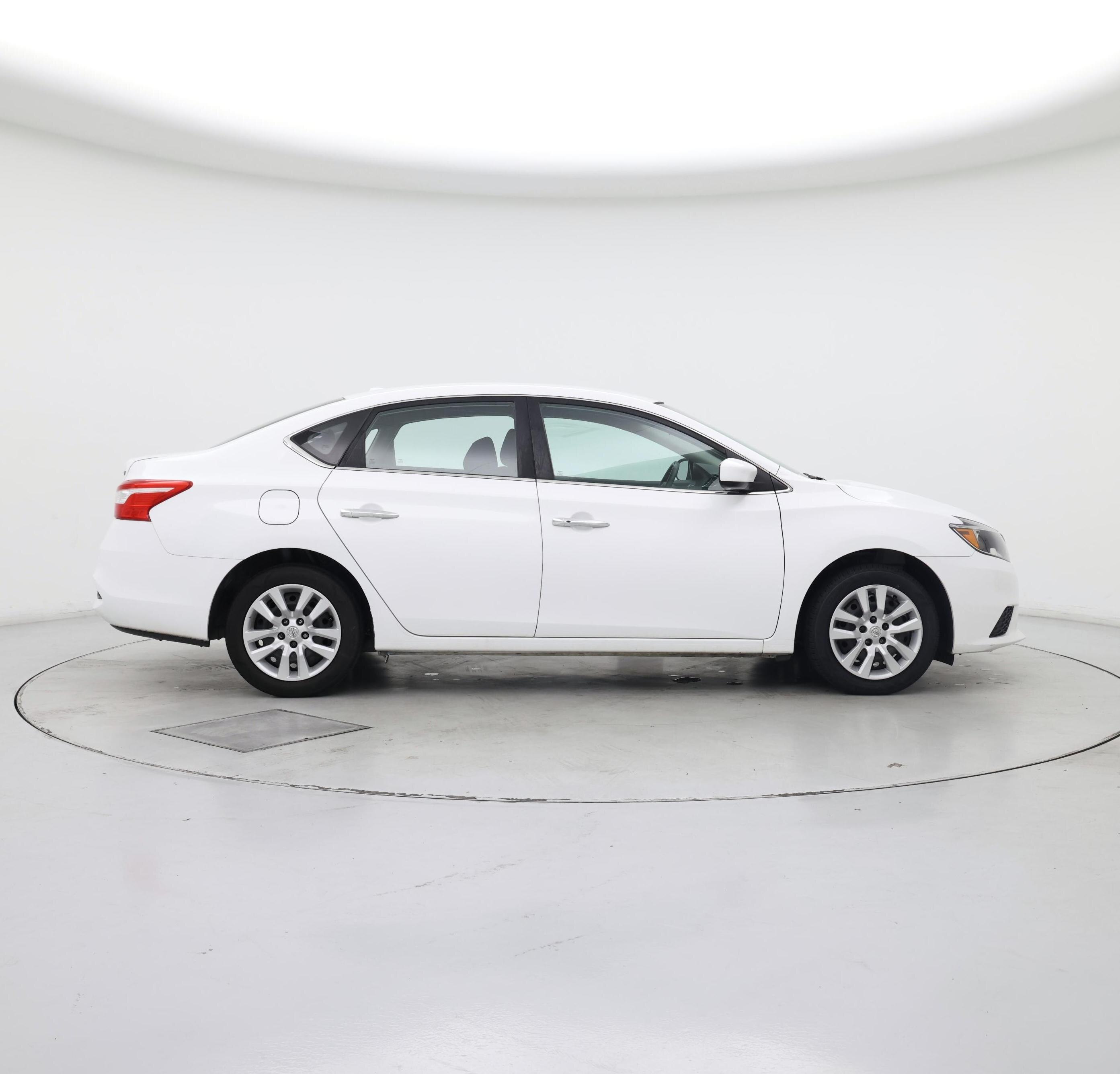 Thumbnail: 2017 Nissan Sentra - 7