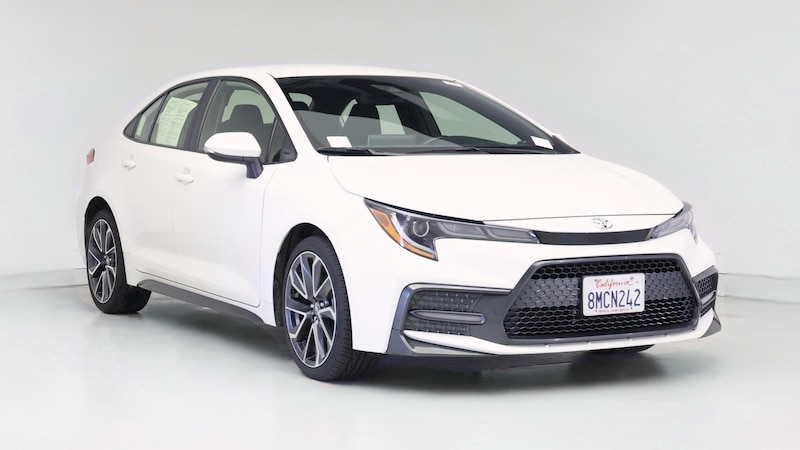 2020 Toyota Corolla SE Hero Image