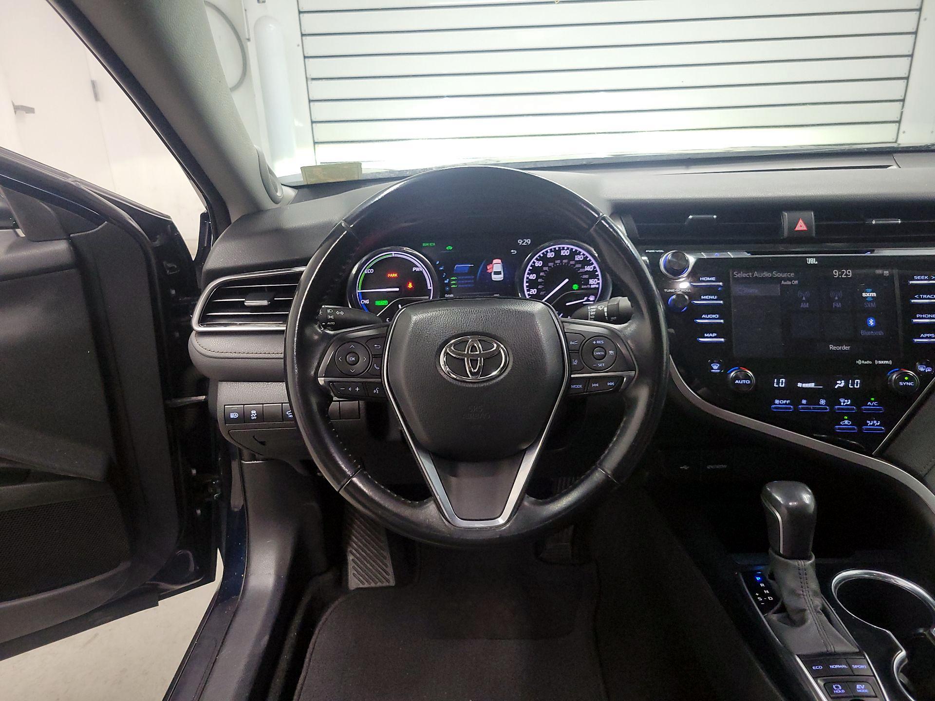 Thumbnail: 2020 Toyota Camry - 10