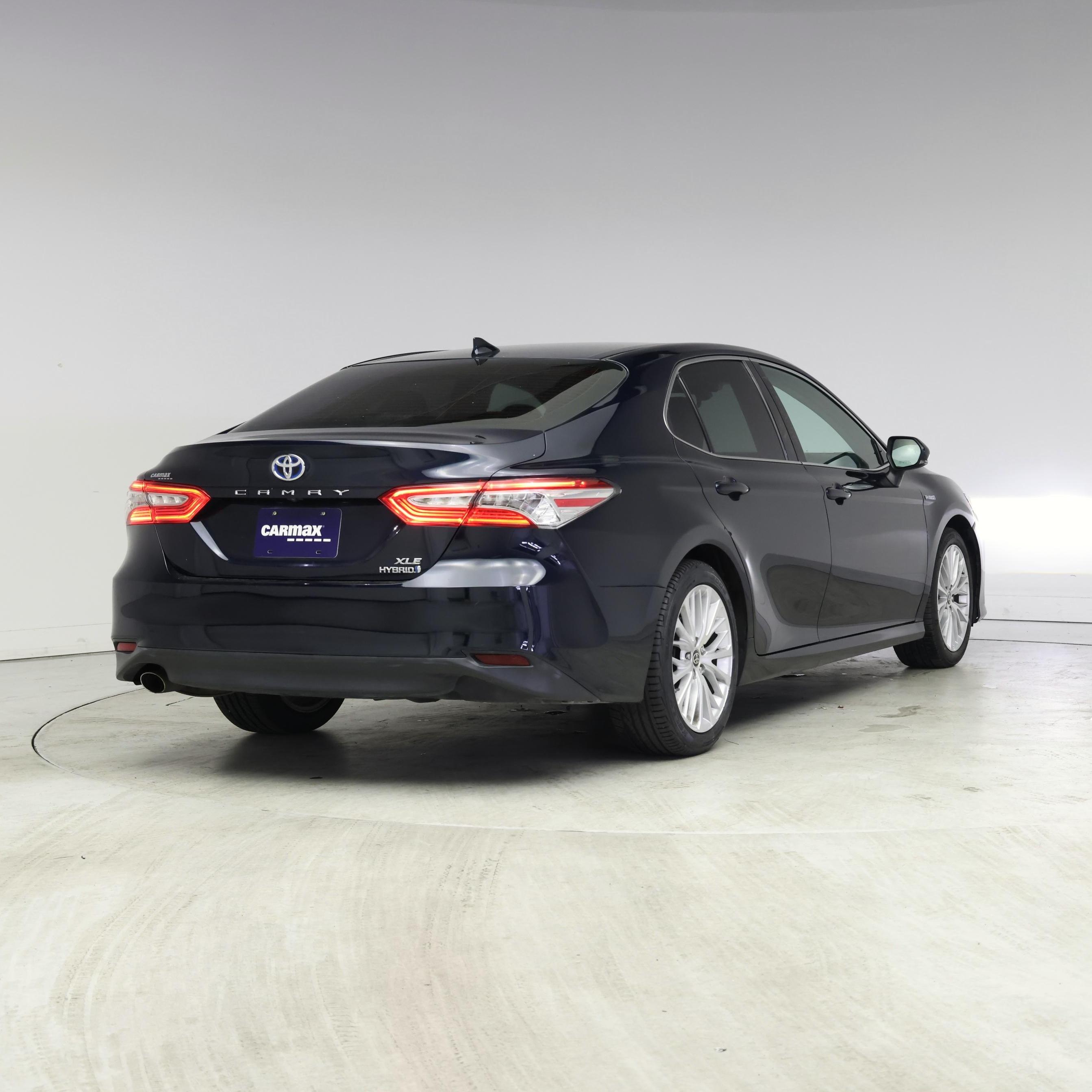 Thumbnail: 2020 Toyota Camry - 8