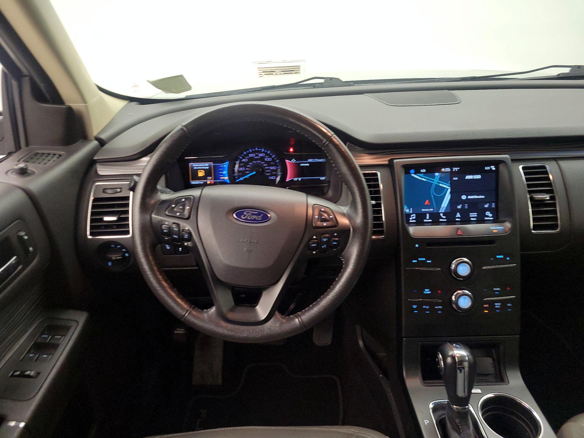 Thumbnail: 2019 Ford Flex - 10