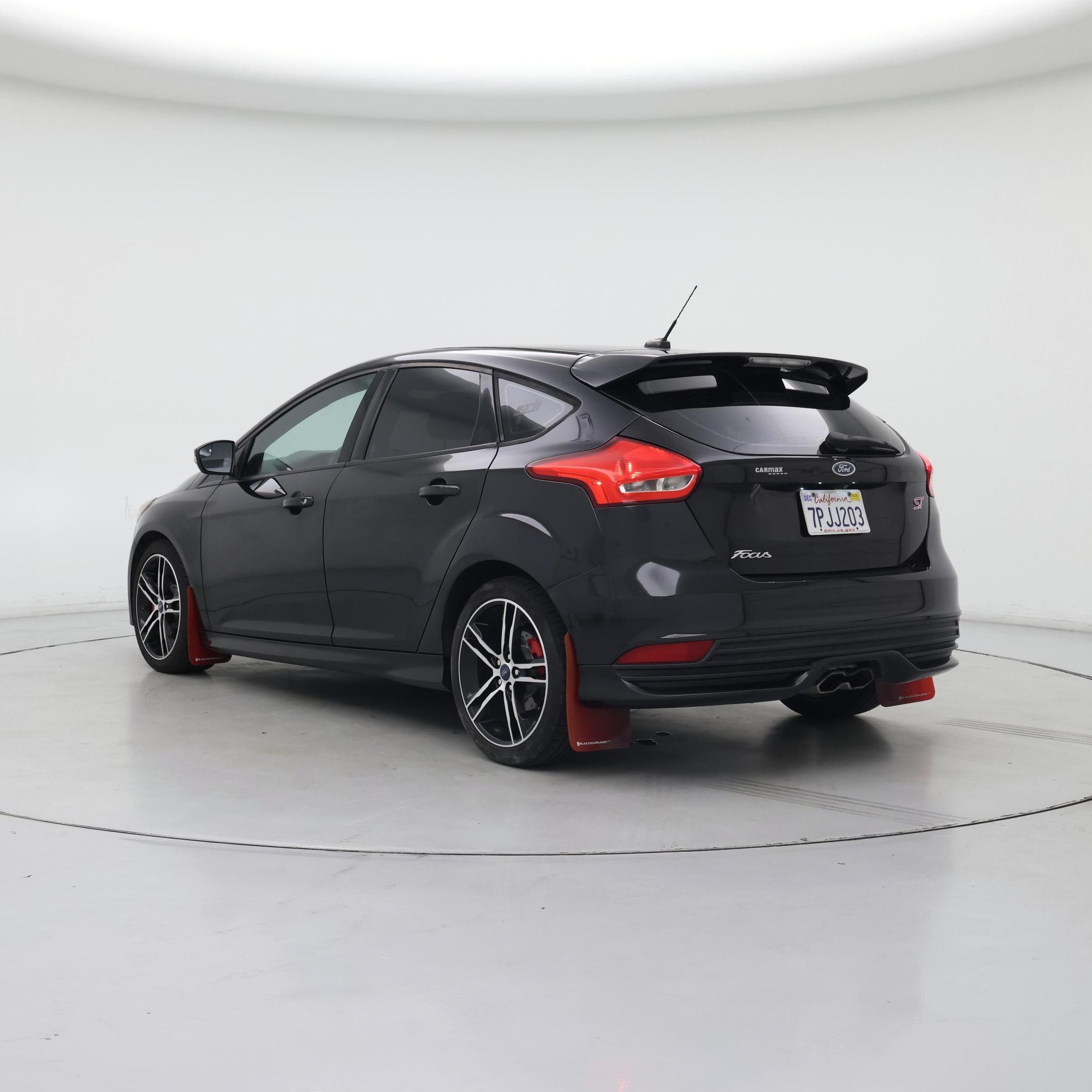 Thumbnail: 2015 Ford Focus - 2