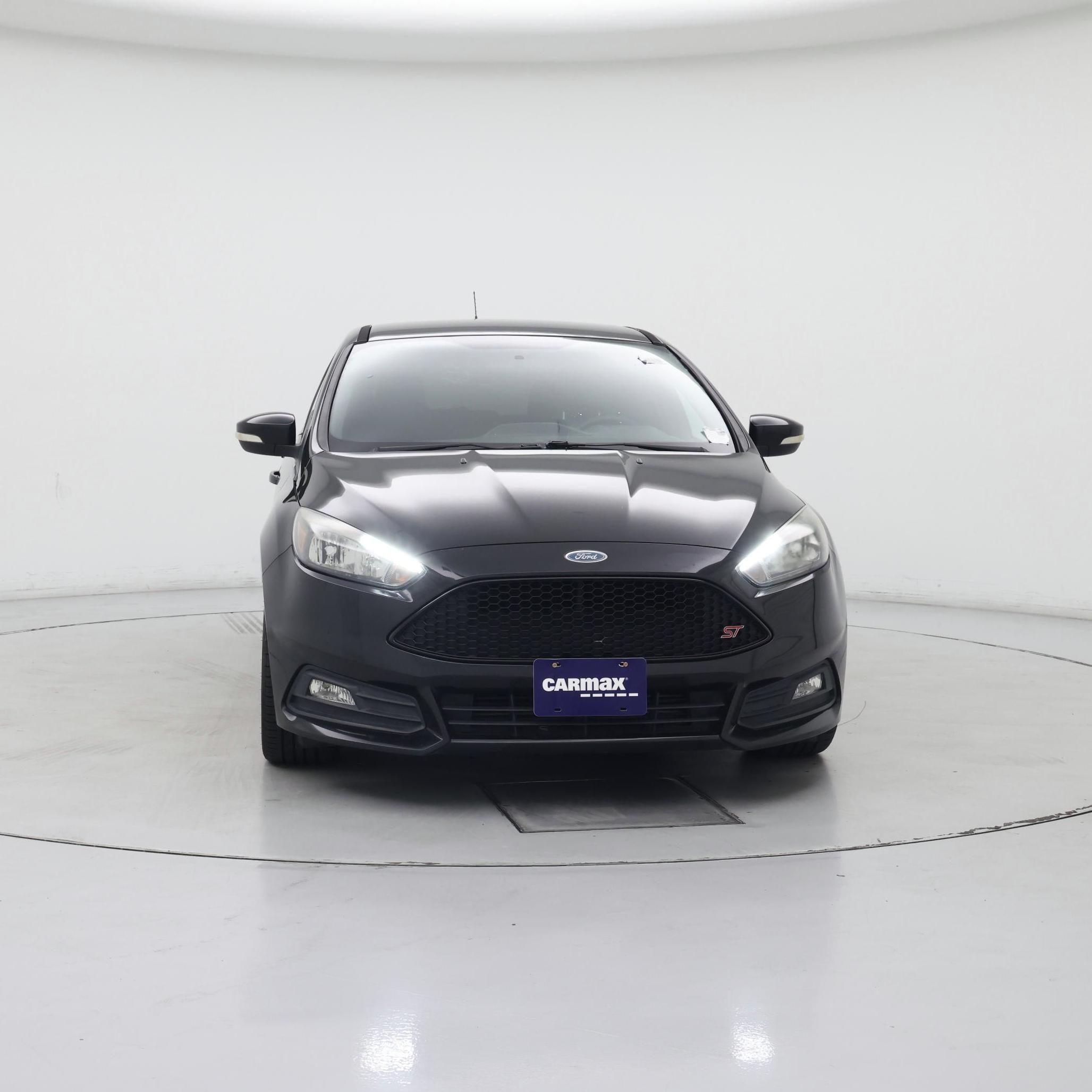 Thumbnail: 2015 Ford Focus - 5