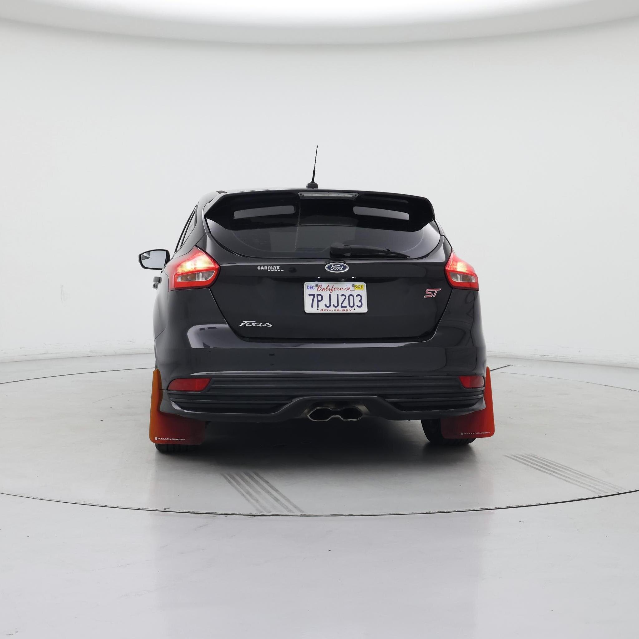 Thumbnail: 2015 Ford Focus - 6