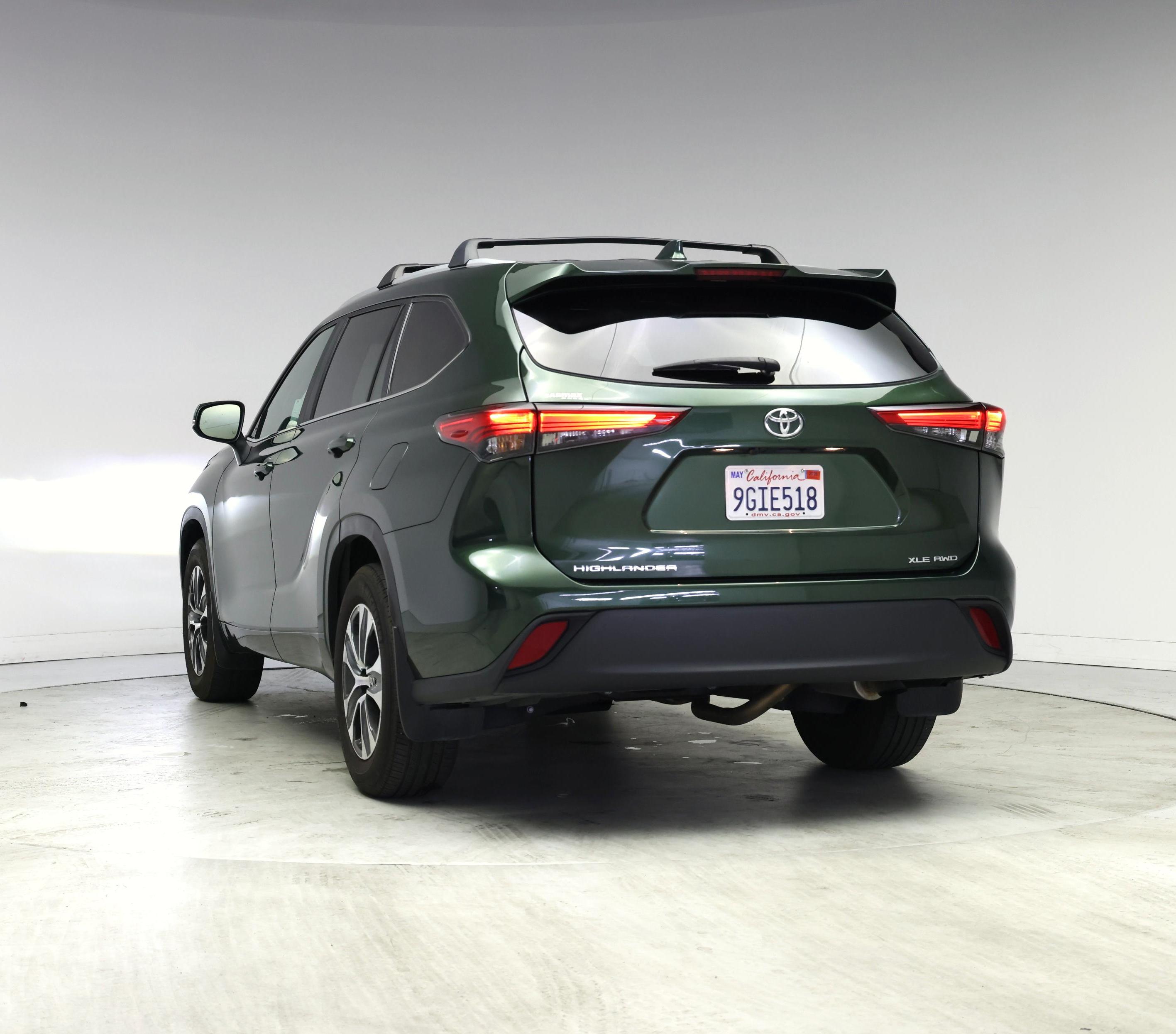 Thumbnail: 2023 Toyota Highlander - 2