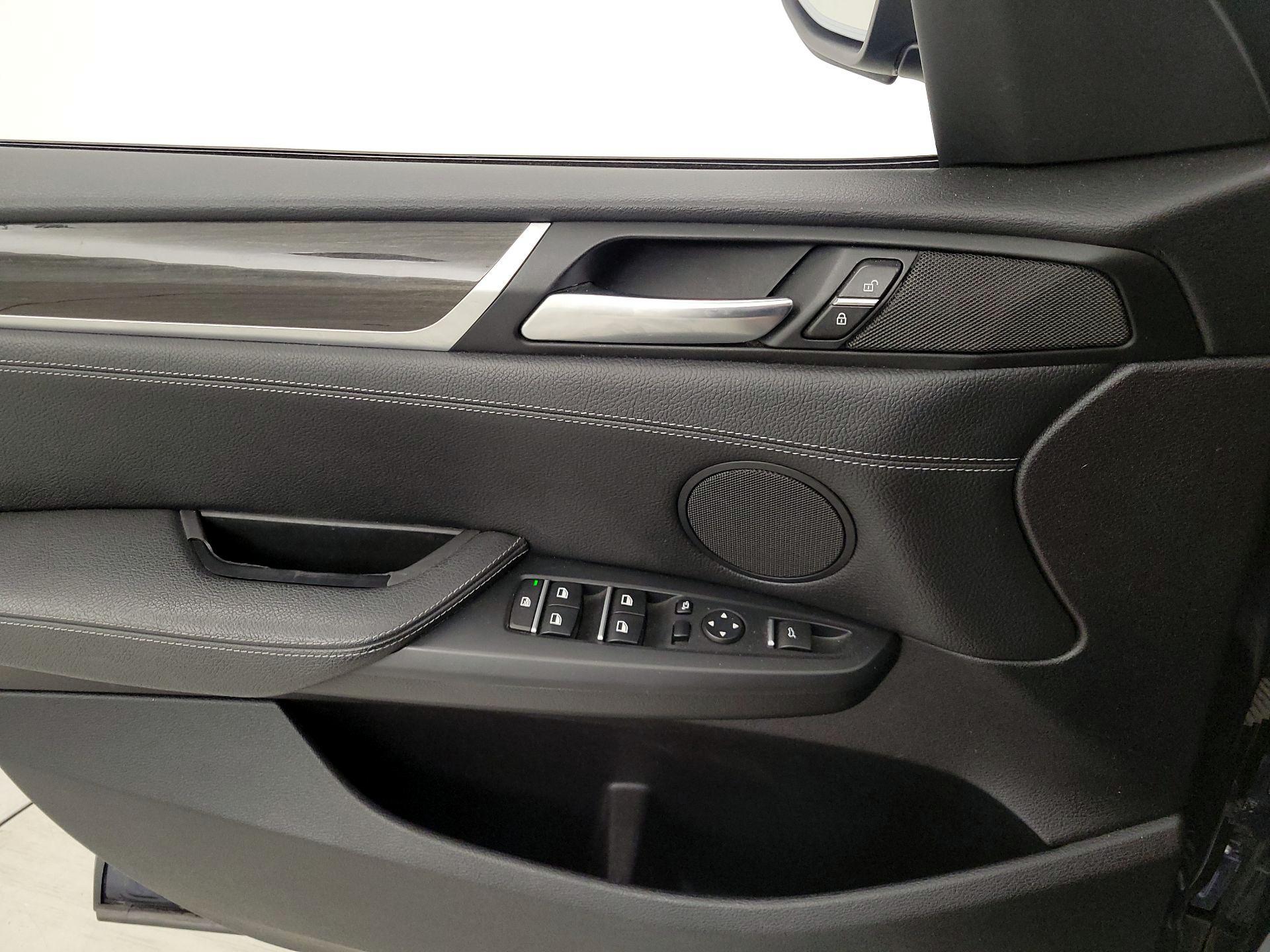 Thumbnail: 2016 BMW X3 - 12