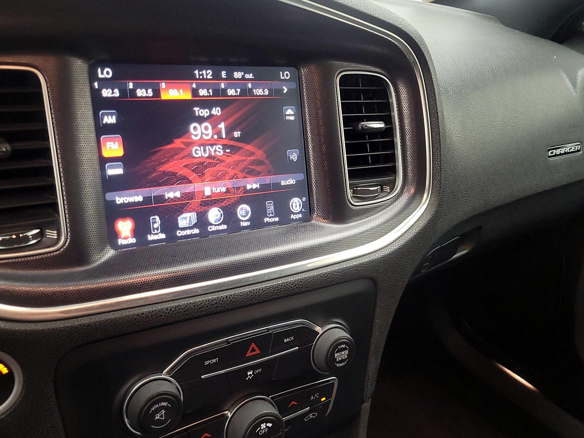 Thumbnail: 2015 Dodge Charger - 16