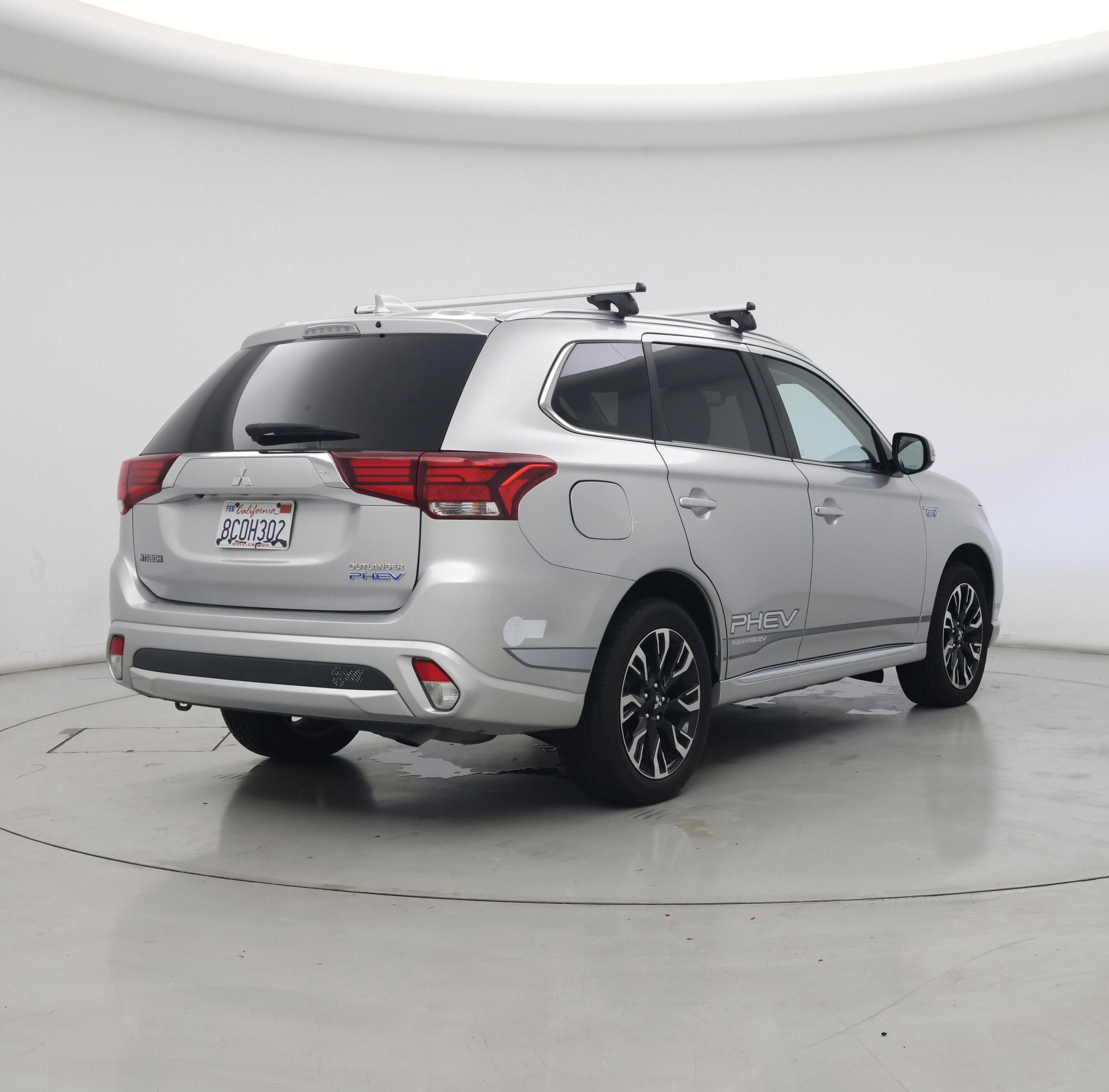 Thumbnail: 2018 Mitsubishi Outlander - 8