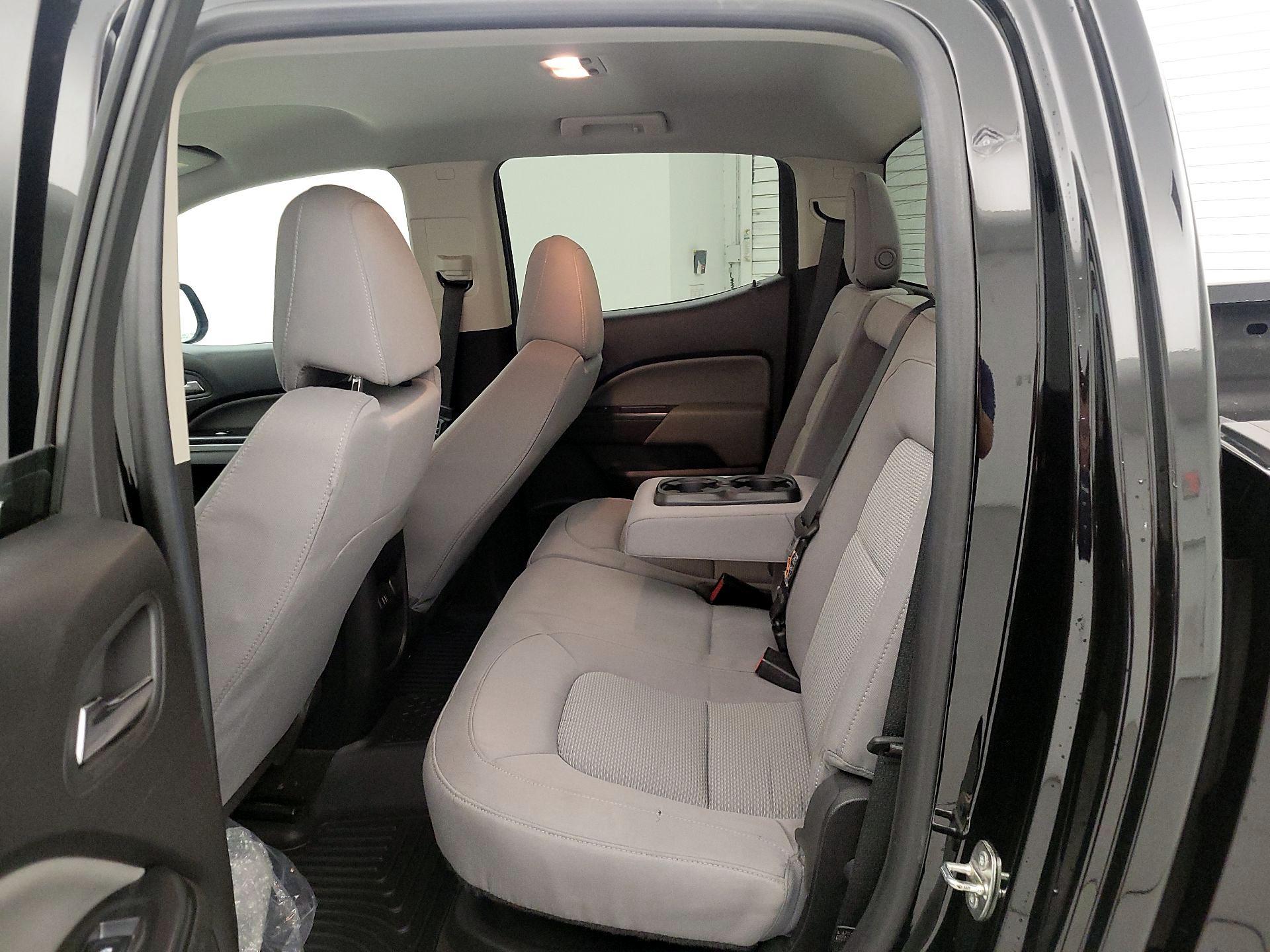 Thumbnail: 2015 Chevrolet Colorado - 18