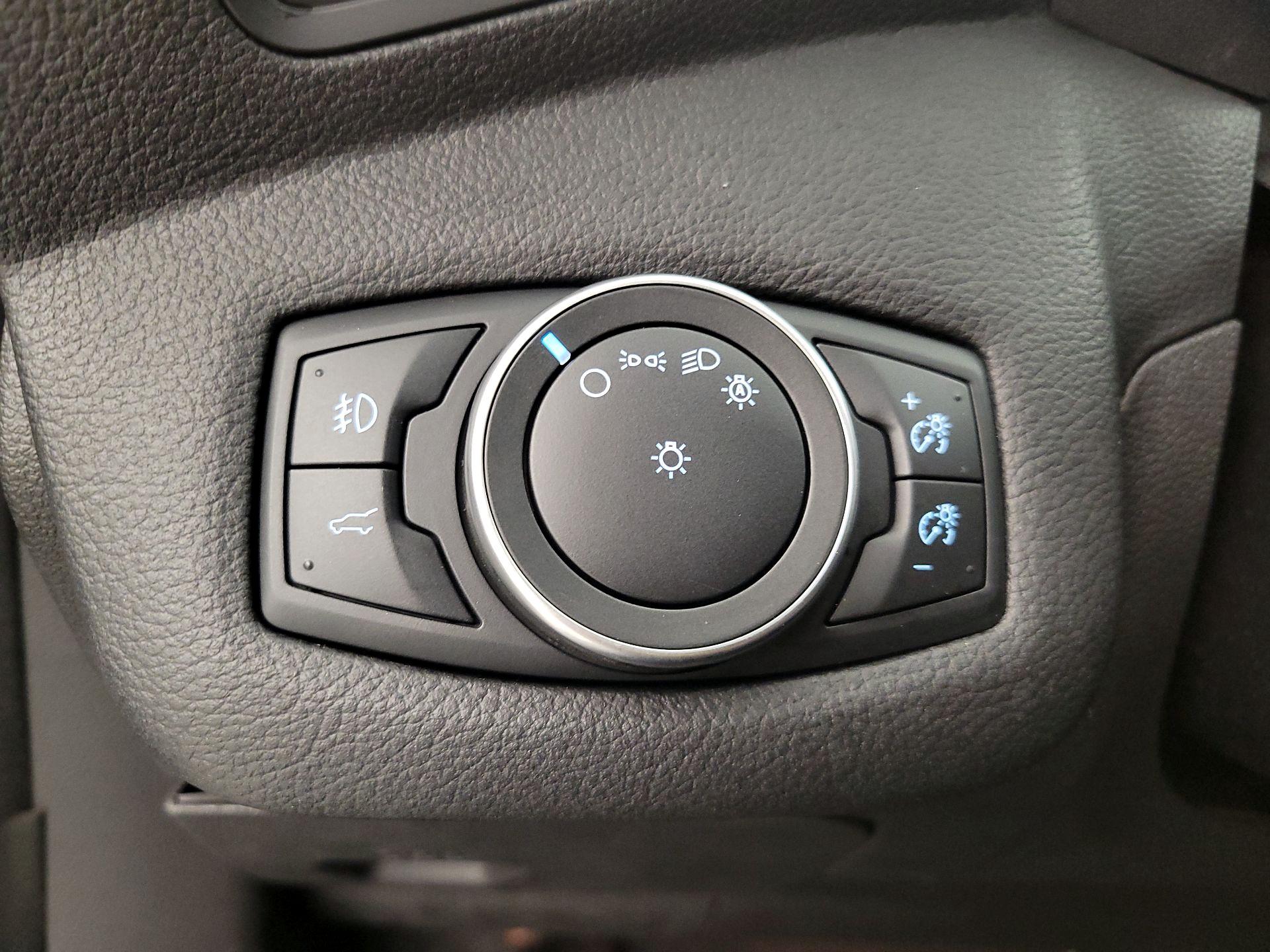 Thumbnail: 2018 Ford Escape - 13