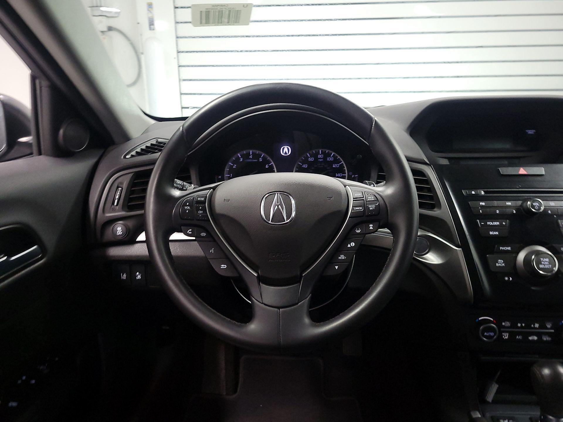 Thumbnail: 2020 Acura ILX - 10